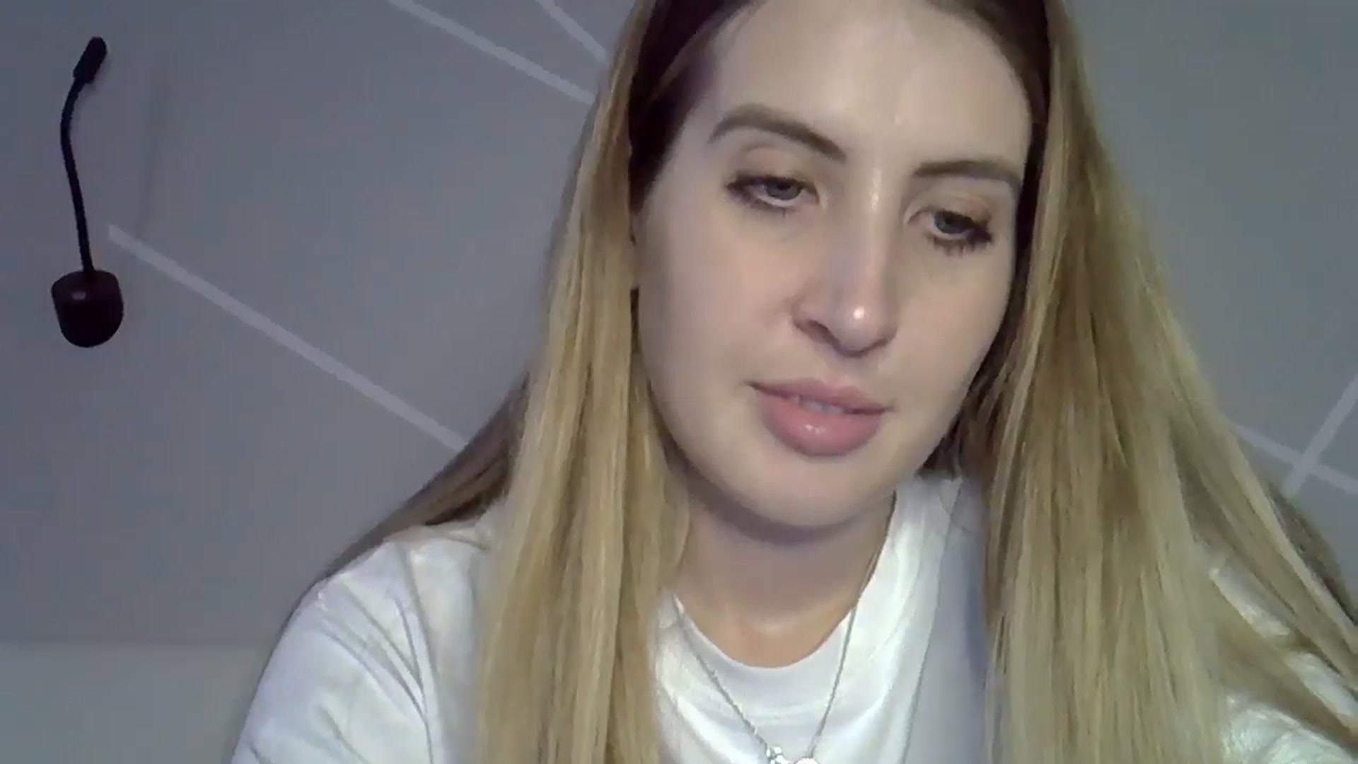 Gallery image thumbnail from MarryCox's myfreecams stream on, 11/01/2024, 14:03 image 15 of 20