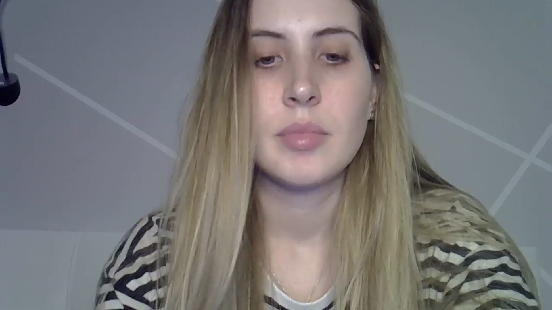 Gallery image thumbnail from MarryCox's myfreecams stream on, 11/06/2024, 15:03 image 17 of 20