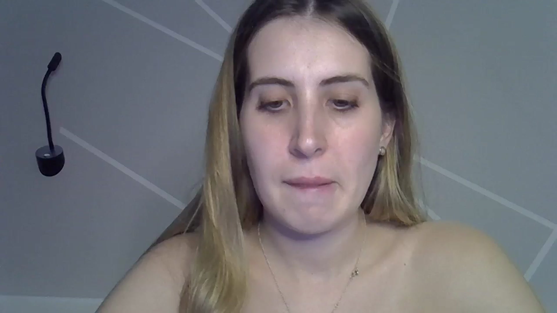 Gallery image thumbnail from MarryCox's myfreecams stream on, 11/08/2024, 14:48 image 9 of 20