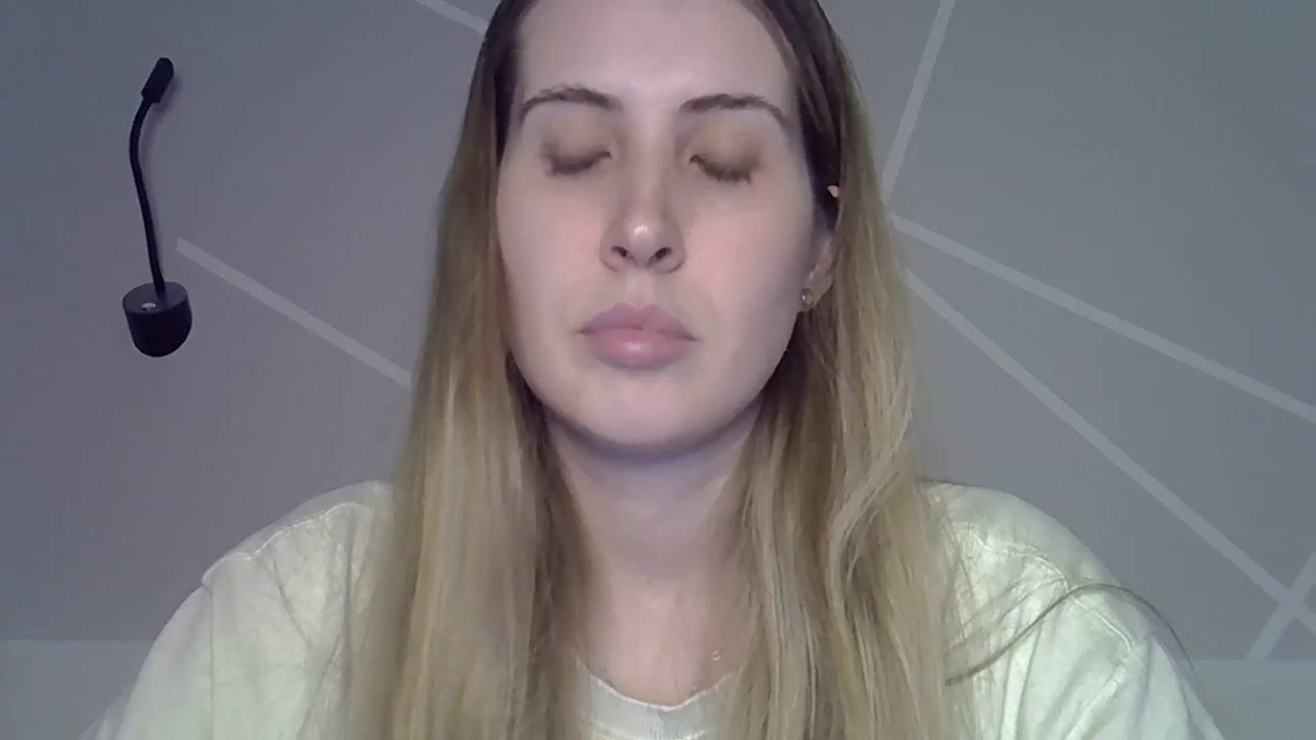 Gallery image thumbnail from MarryCox's myfreecams stream on, 11/13/2024, 13:43 image 5 of 20