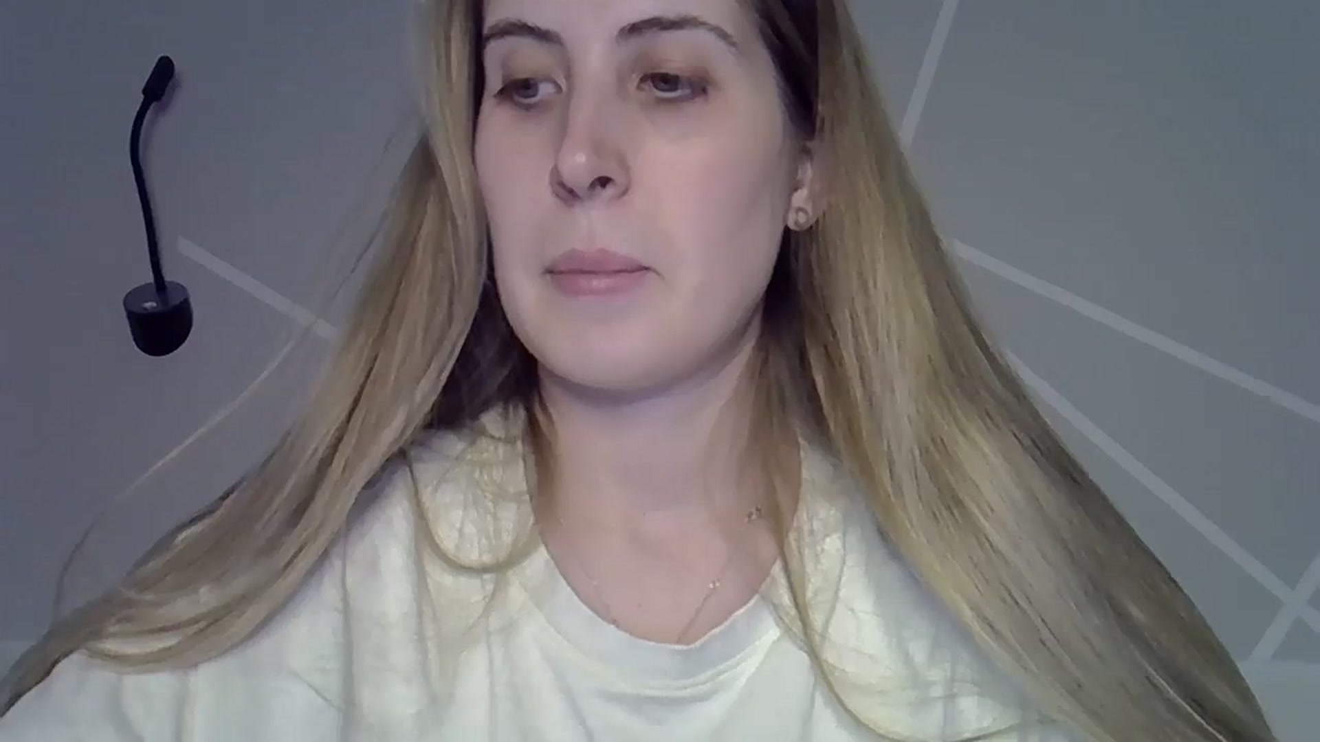 Gallery image thumbnail from MarryCox's myfreecams stream on, 11/13/2024, 13:43 image 17 of 20