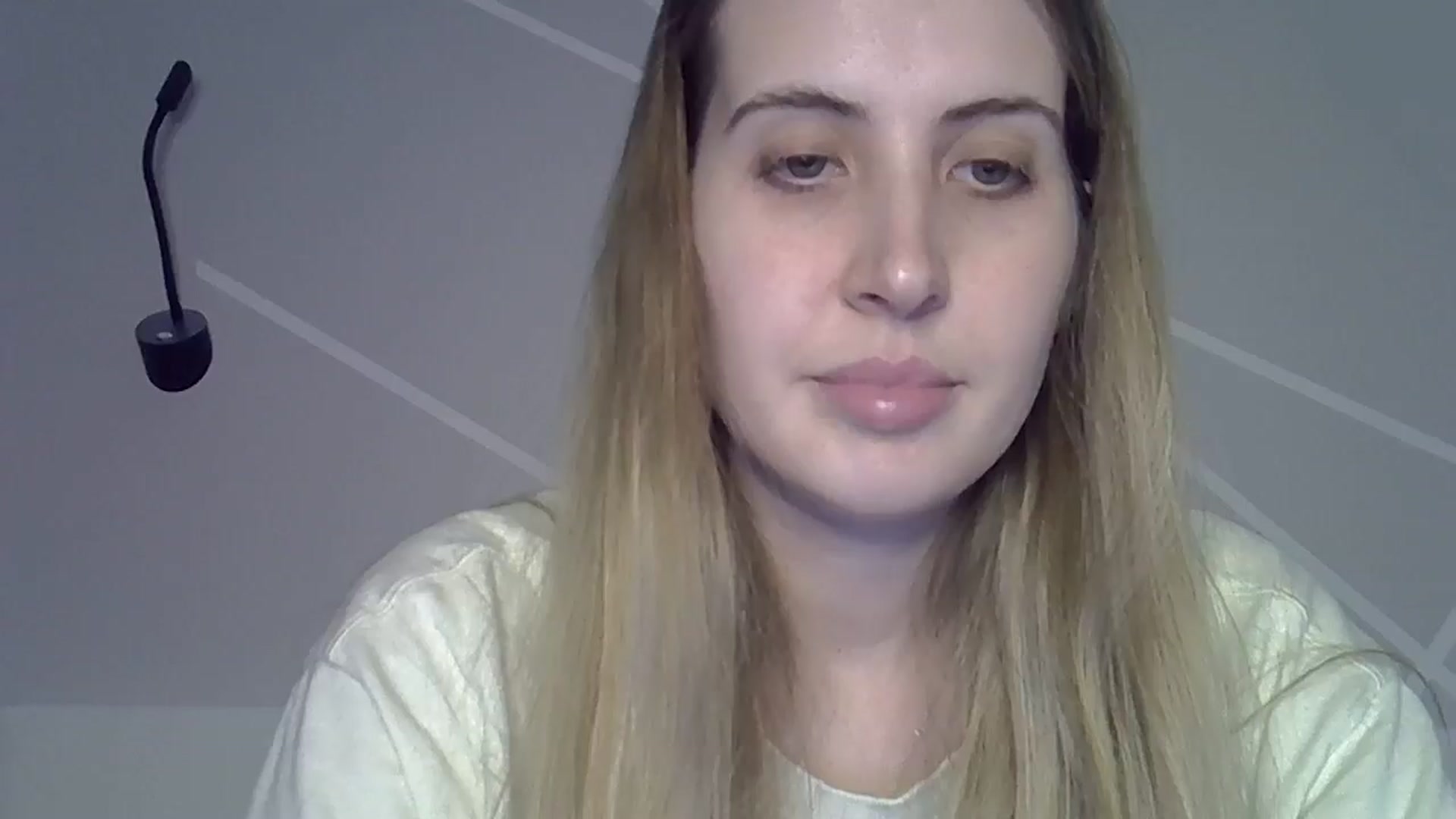Gallery image thumbnail from MarryCox's myfreecams stream on, 11/13/2024, 13:43 image 9 of 20