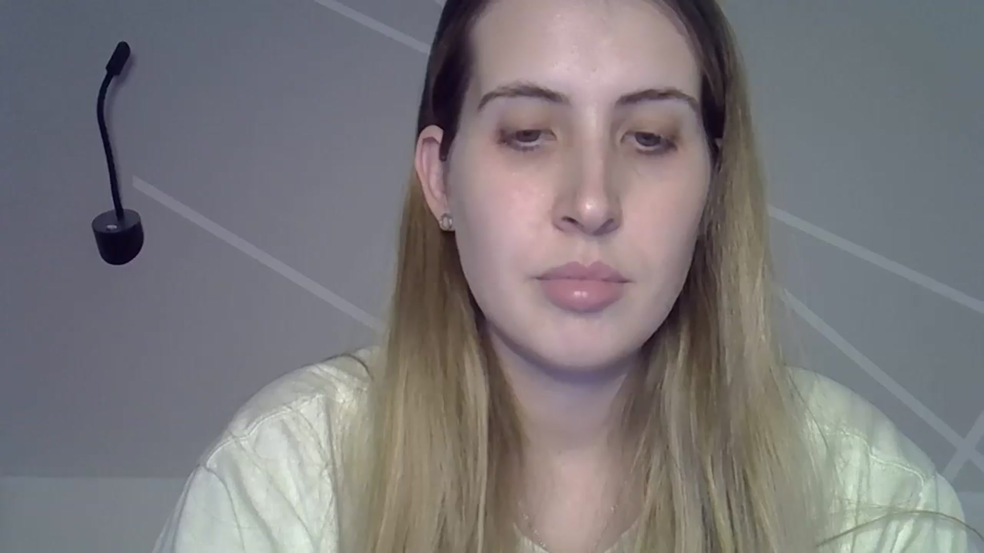 Gallery image thumbnail from MarryCox's myfreecams stream on, 11/13/2024, 13:43 image 13 of 20