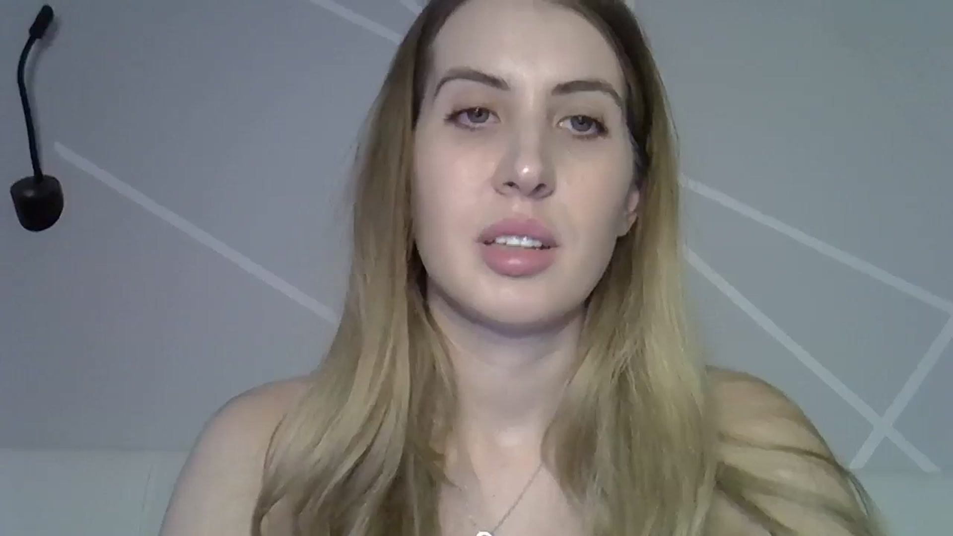 Gallery image thumbnail from MarryCox's myfreecams stream on, 11/19/2024, 14:04 image 2 of 20