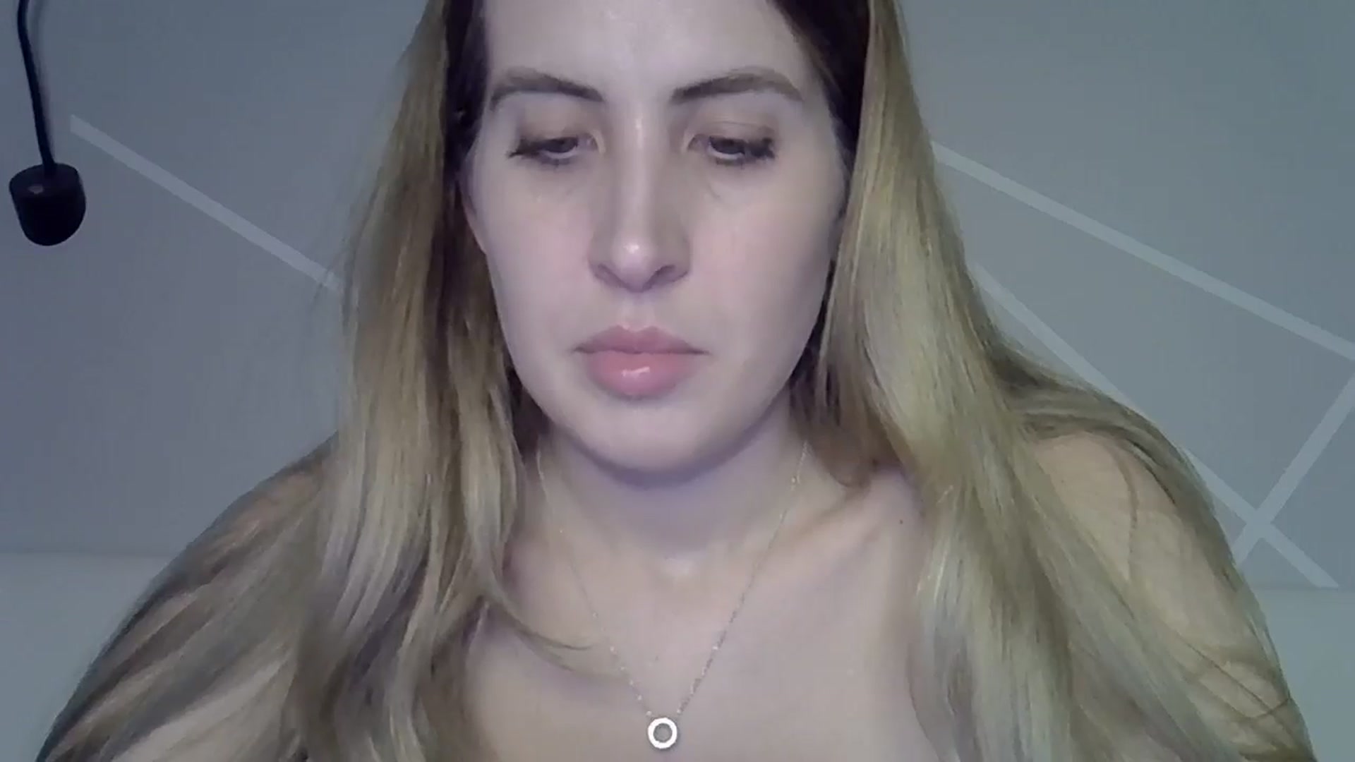 Gallery image thumbnail from MarryCox's myfreecams stream on, 11/19/2024, 14:04 image 16 of 20