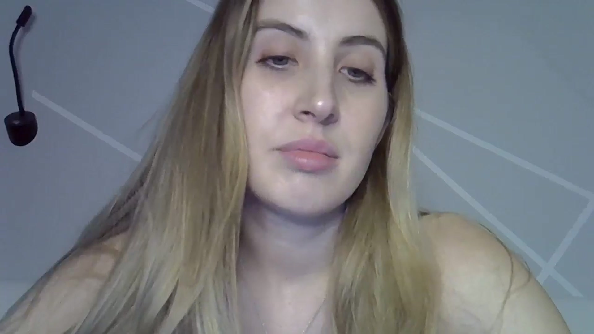 Gallery image thumbnail from MarryCox's myfreecams stream on, 11/19/2024, 14:04 image 7 of 20
