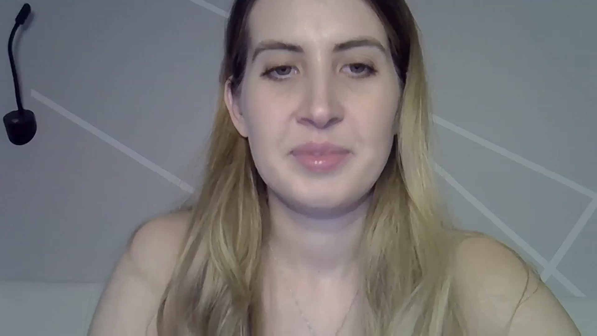 Gallery image thumbnail from MarryCox's myfreecams stream on, 11/19/2024, 14:04 image 9 of 20