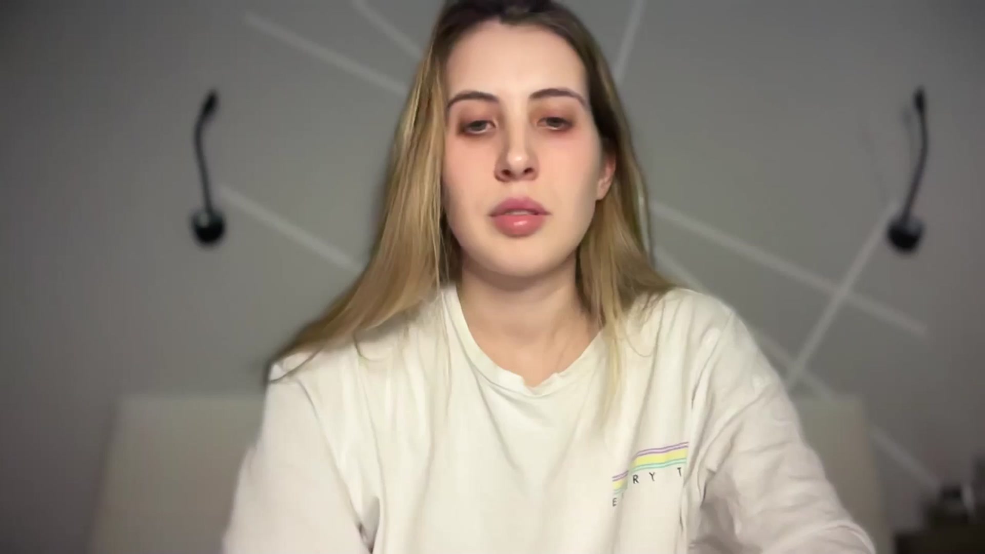 Gallery image thumbnail from MarryCox's myfreecams stream on, 11/21/2024, 16:00 image 6 of 20