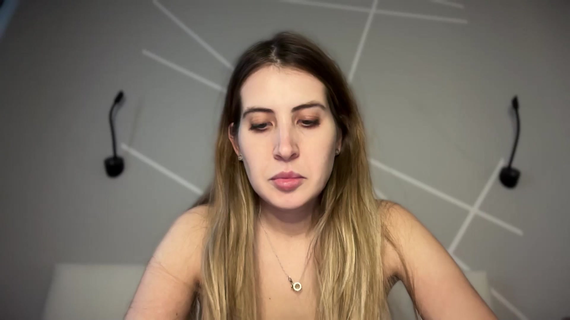 Gallery image thumbnail from MarryCox's myfreecams stream on, 11/28/2024, 13:46 image 6 of 20