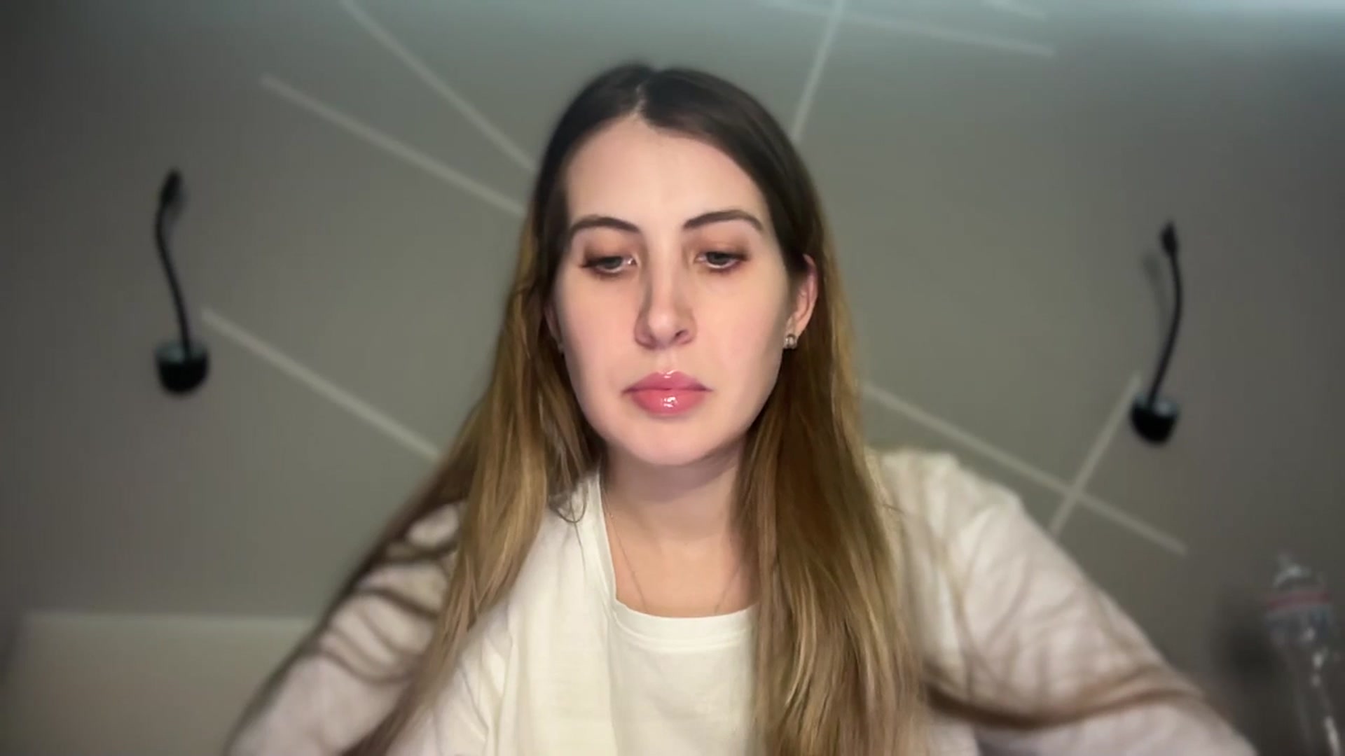 Gallery image thumbnail from MarryCox's myfreecams stream on, 12/16/2024, 15:00 image 6 of 20