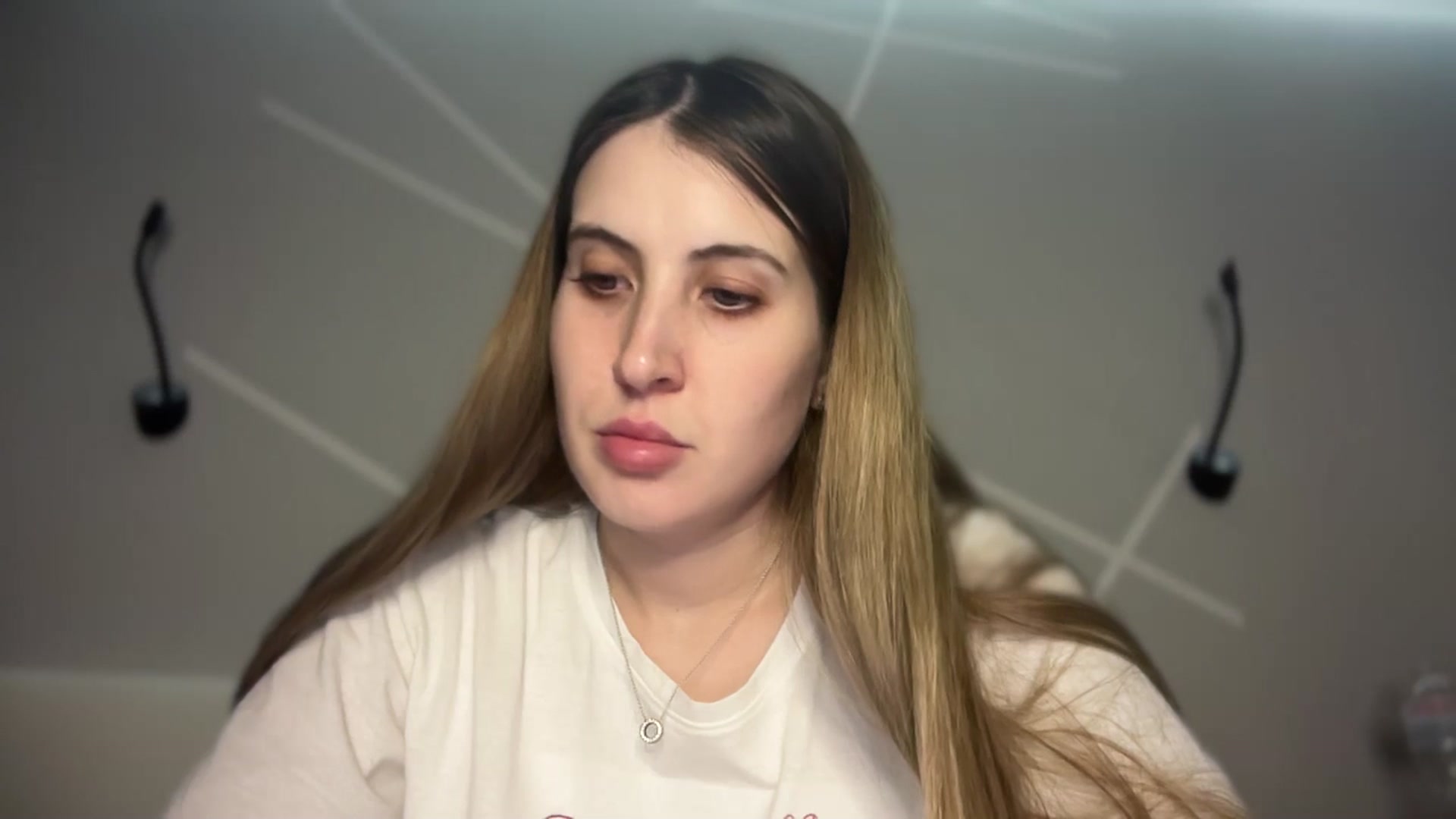 Gallery image thumbnail from MarryCox's myfreecams stream on, 12/17/2024, 14:57 image 20 of 20