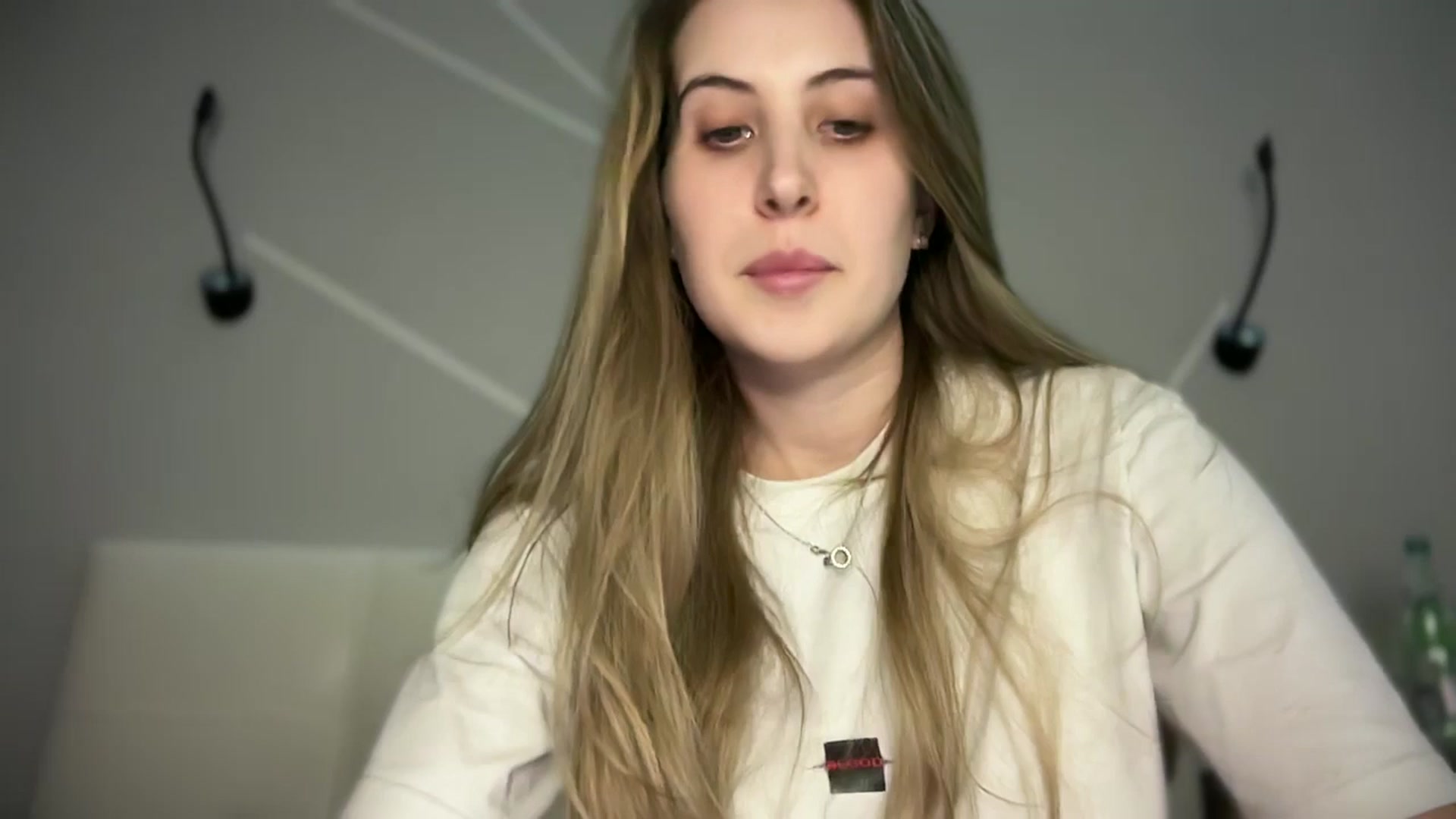 Gallery image thumbnail from MarryCox's myfreecams stream on, 01/02/2025, 15:15 image 10 of 20