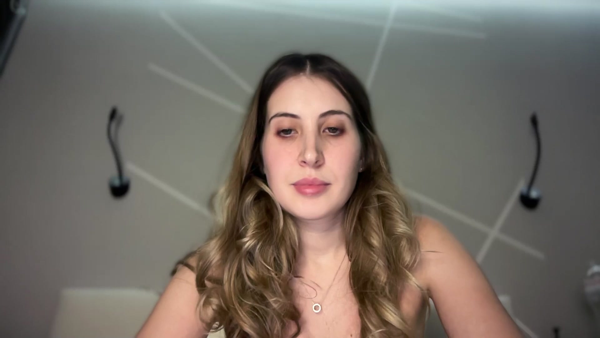 Gallery image thumbnail from MarryCox's myfreecams stream on, 01/03/2025, 16:26 image 13 of 20