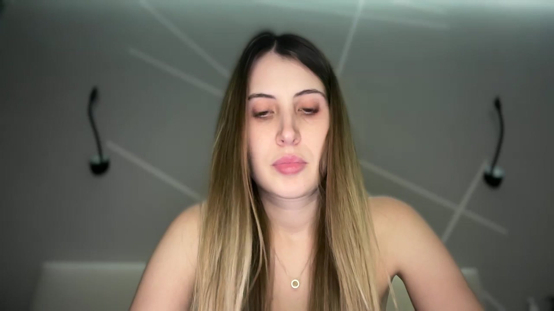 Gallery image thumbnail from MarryCox's myfreecams stream on, 01/14/2025, 14:11 image 2 of 20