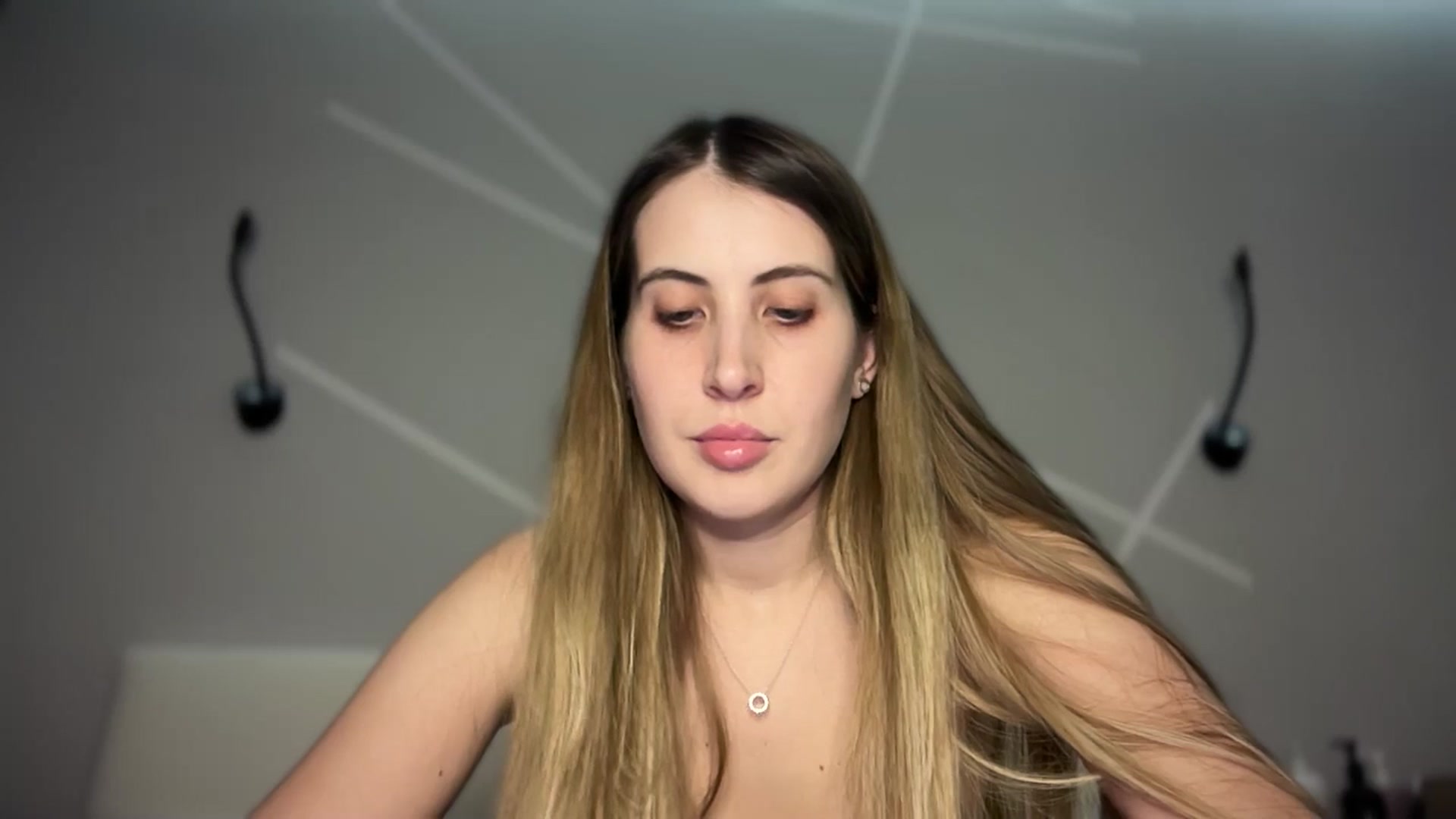 Gallery image thumbnail from MarryCox's myfreecams stream on, 01/17/2025, 15:03 image 4 of 20
