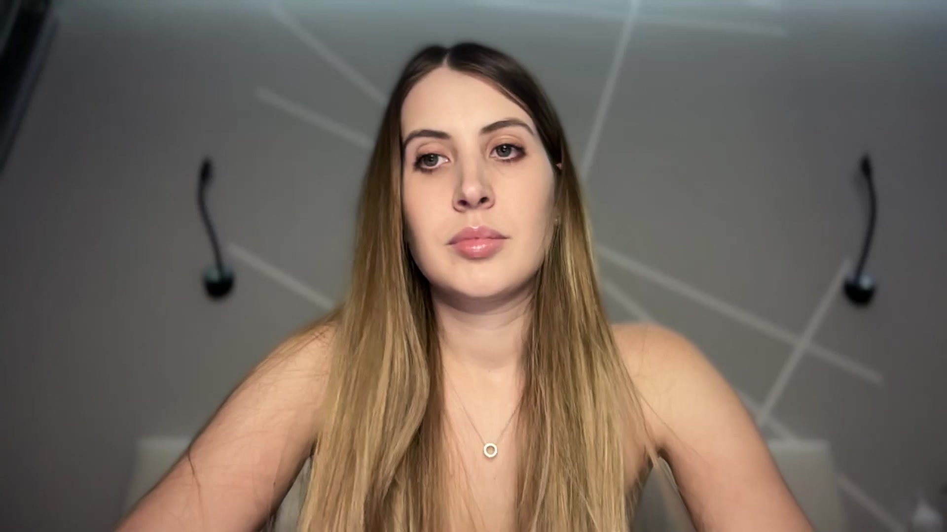 Gallery image thumbnail from MarryCox's myfreecams stream on, 01/20/2025, 15:43 image 13 of 20