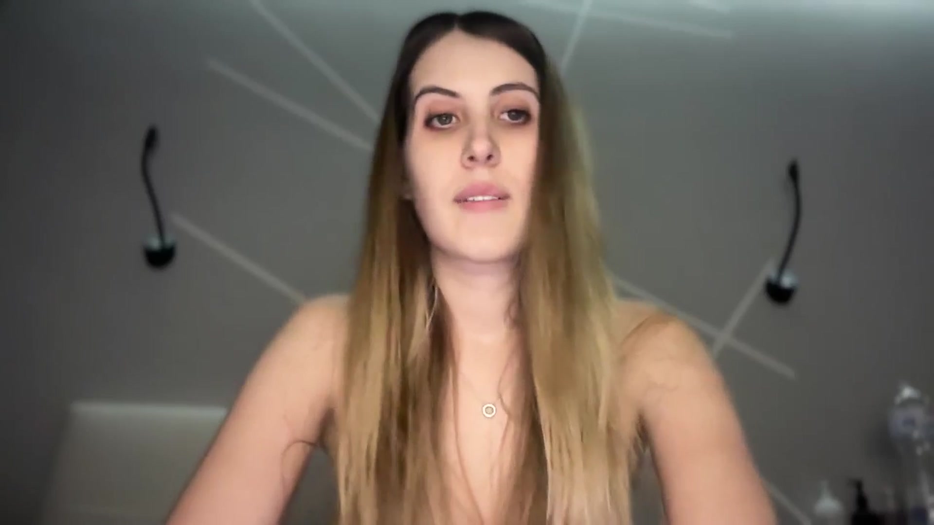 Gallery image thumbnail from MarryCox's myfreecams stream on, 01/21/2025, 14:12 image 15 of 20