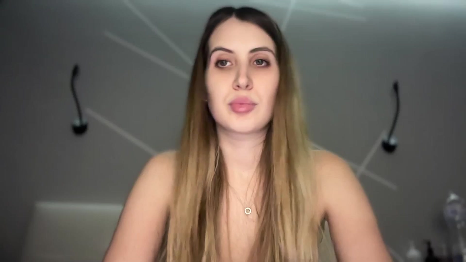 Gallery image thumbnail from MarryCox's myfreecams stream on, 01/21/2025, 14:12 image 19 of 20
