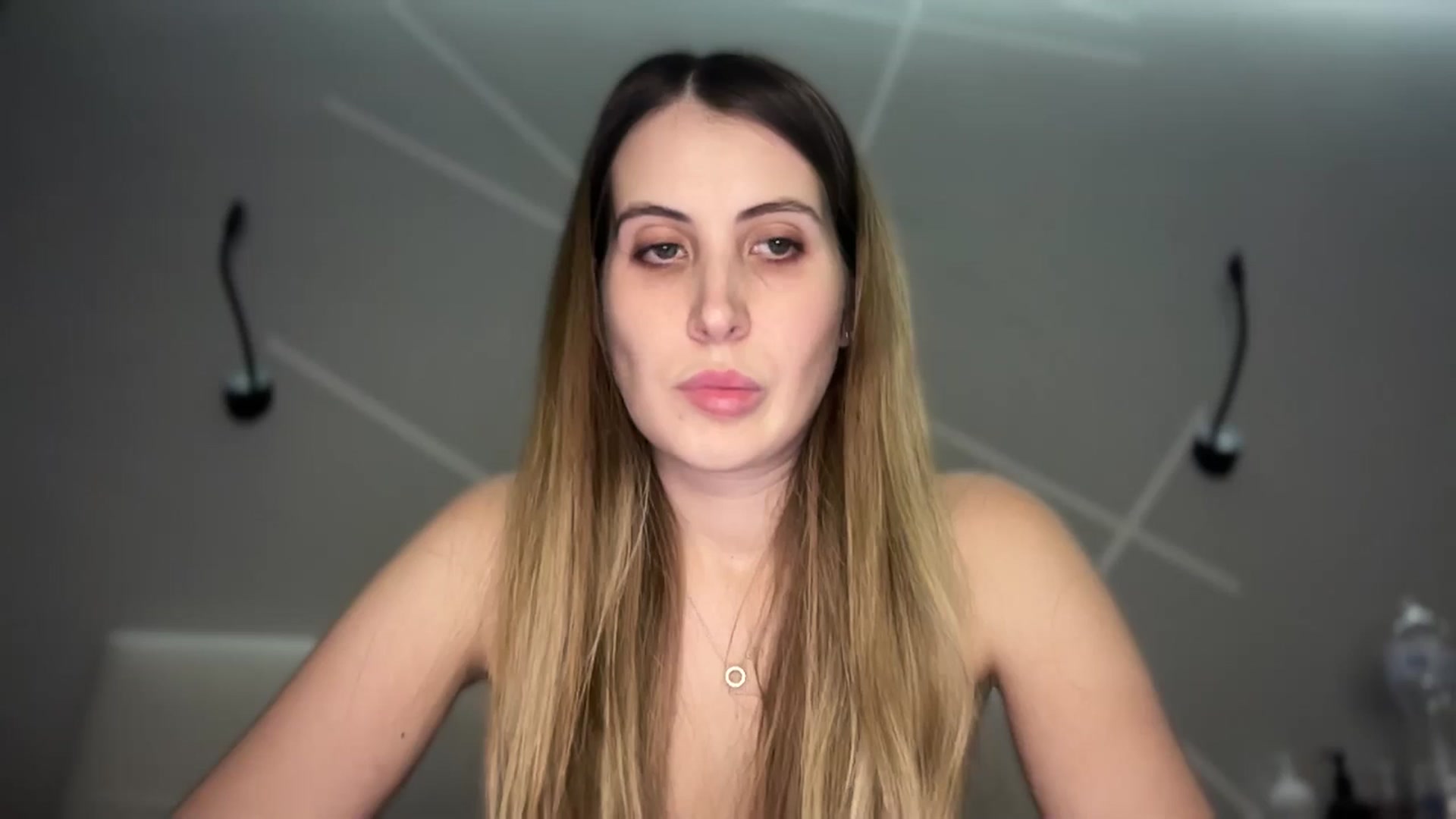 Gallery image thumbnail from MarryCox's myfreecams stream on, 01/21/2025, 14:12 image 17 of 20