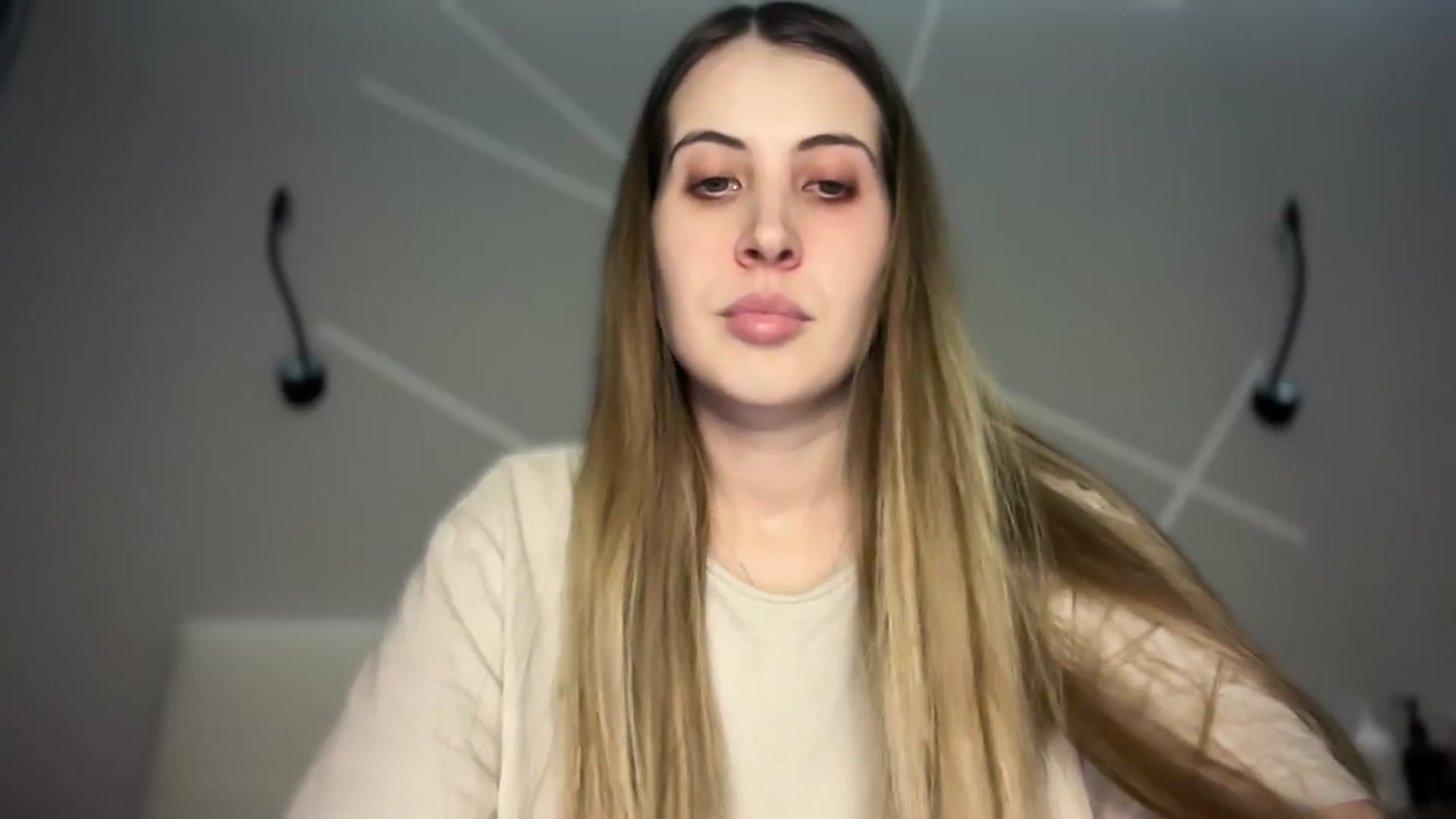 Gallery image thumbnail from MarryCox's myfreecams stream on, 01/24/2025, 13:26 image 3 of 20