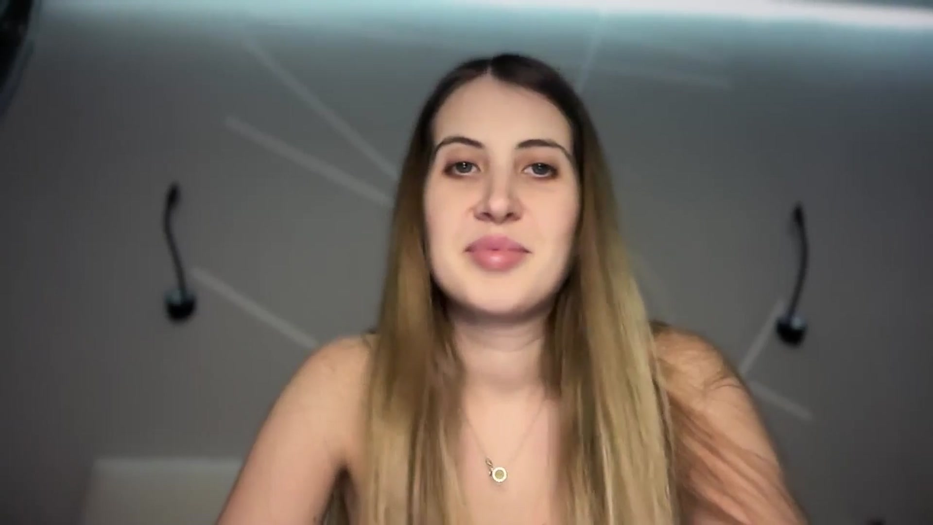 Gallery image thumbnail from MarryCox's myfreecams stream on, 01/24/2025, 14:23 image 19 of 20