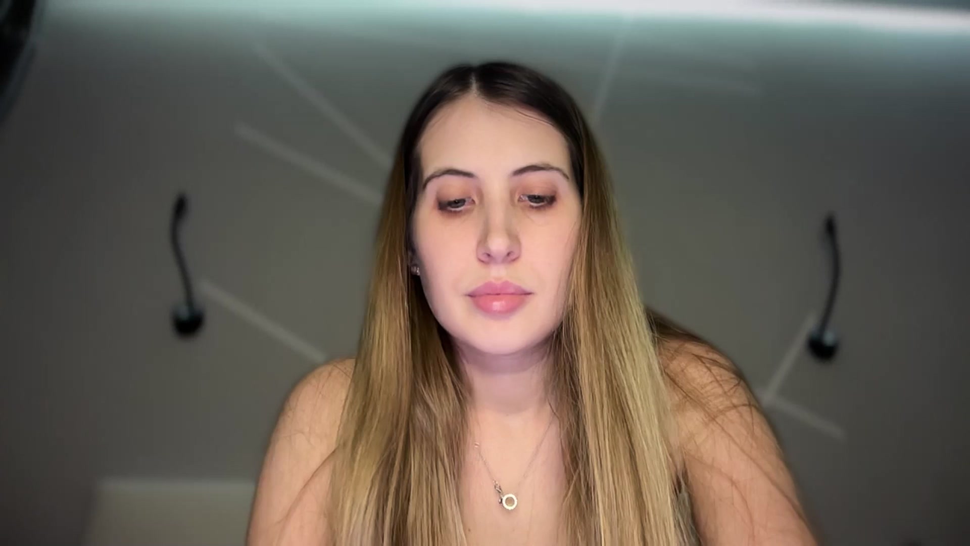 Gallery image thumbnail from MarryCox's myfreecams stream on, 01/24/2025, 14:23 image 12 of 20