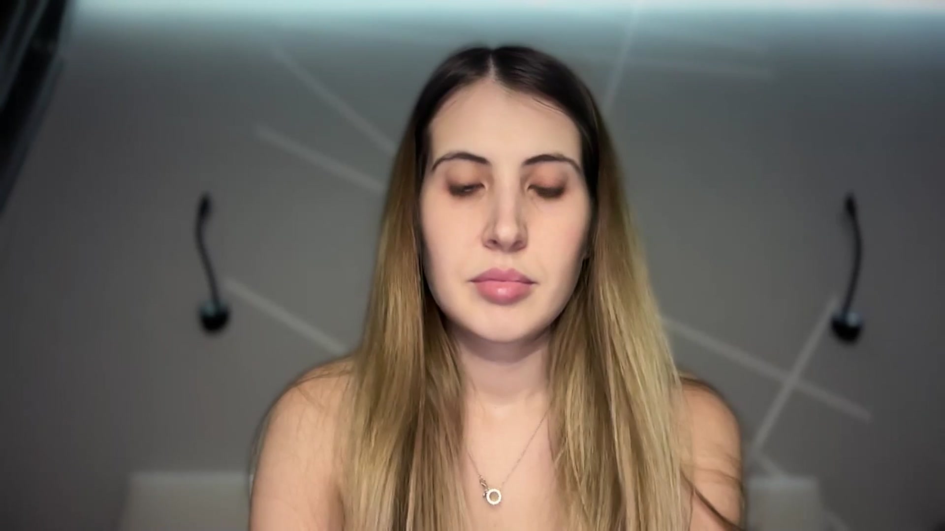 Gallery image thumbnail from MarryCox's myfreecams stream on, 01/24/2025, 14:23 image 7 of 20