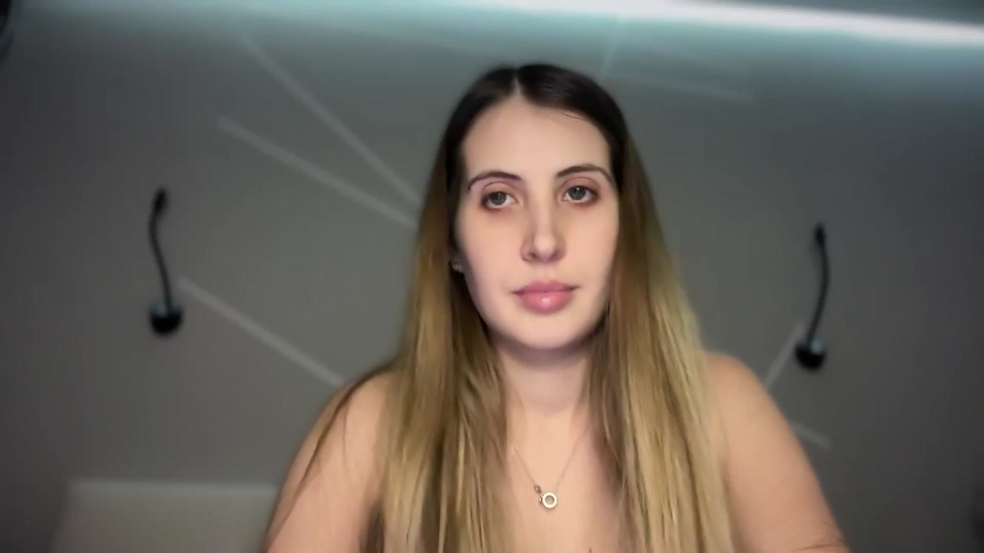 Gallery image thumbnail from MarryCox's myfreecams stream on, 01/24/2025, 14:23 image 1 of 20