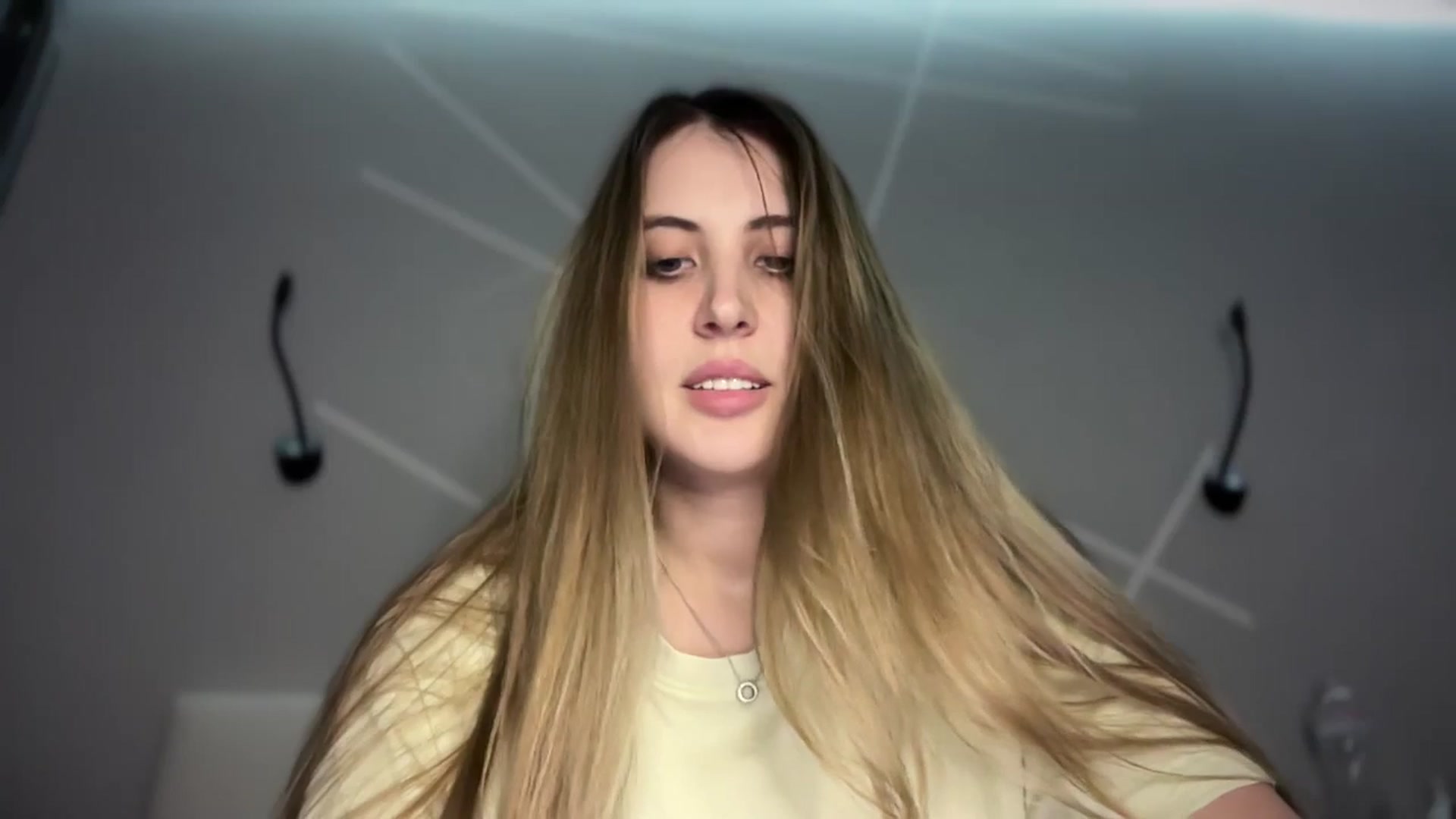 Gallery image thumbnail from MarryCox's myfreecams stream on, 01/28/2025, 14:17 image 6 of 20