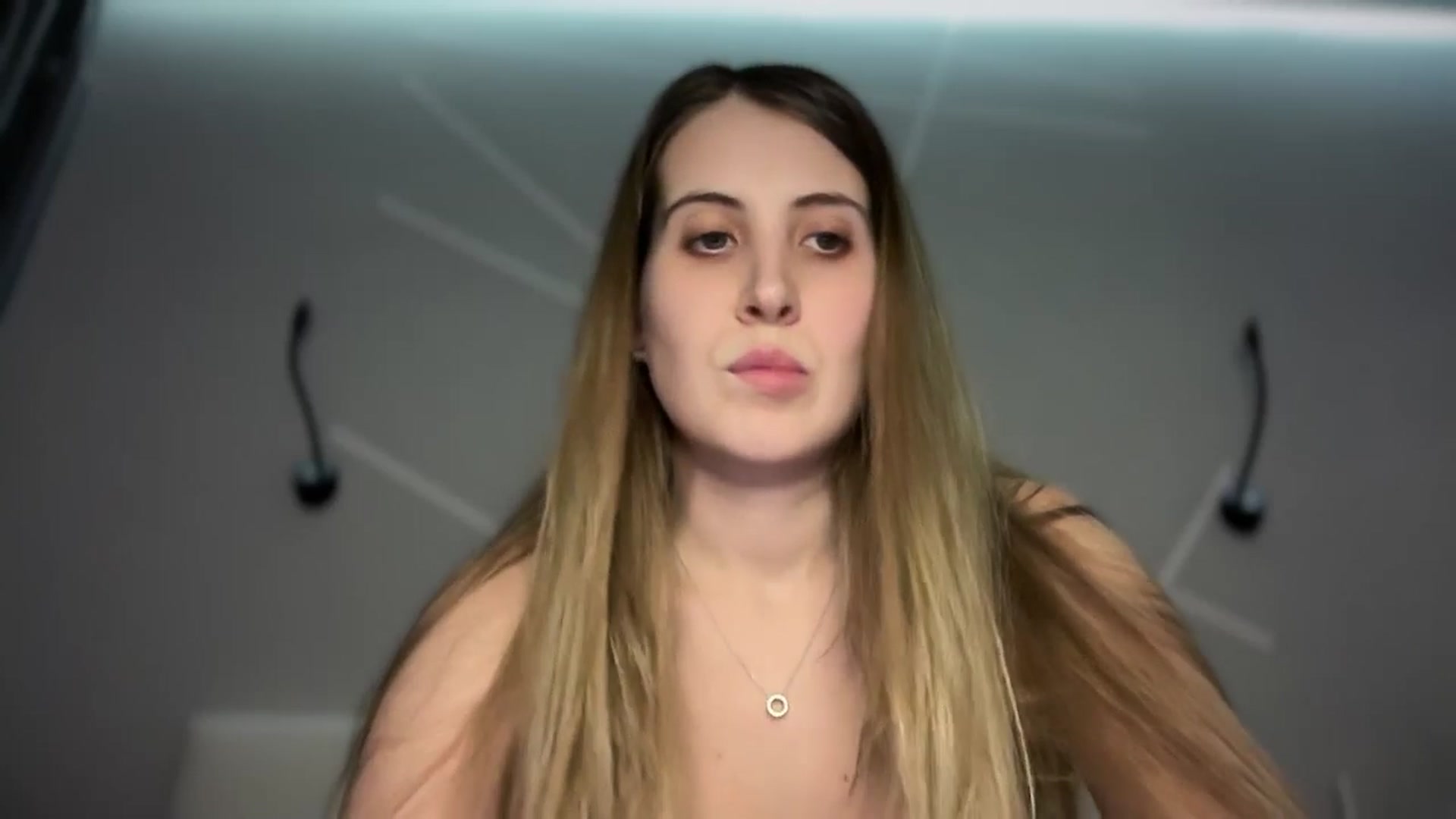 Gallery image thumbnail from MarryCox's myfreecams stream on, 01/29/2025, 15:49 image 16 of 20