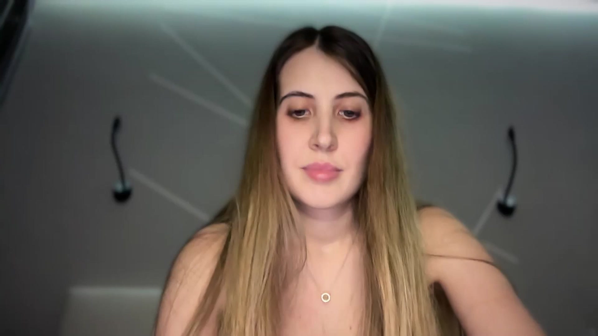 Gallery image thumbnail from MarryCox's myfreecams stream on, 01/31/2025, 14:05 image 13 of 20