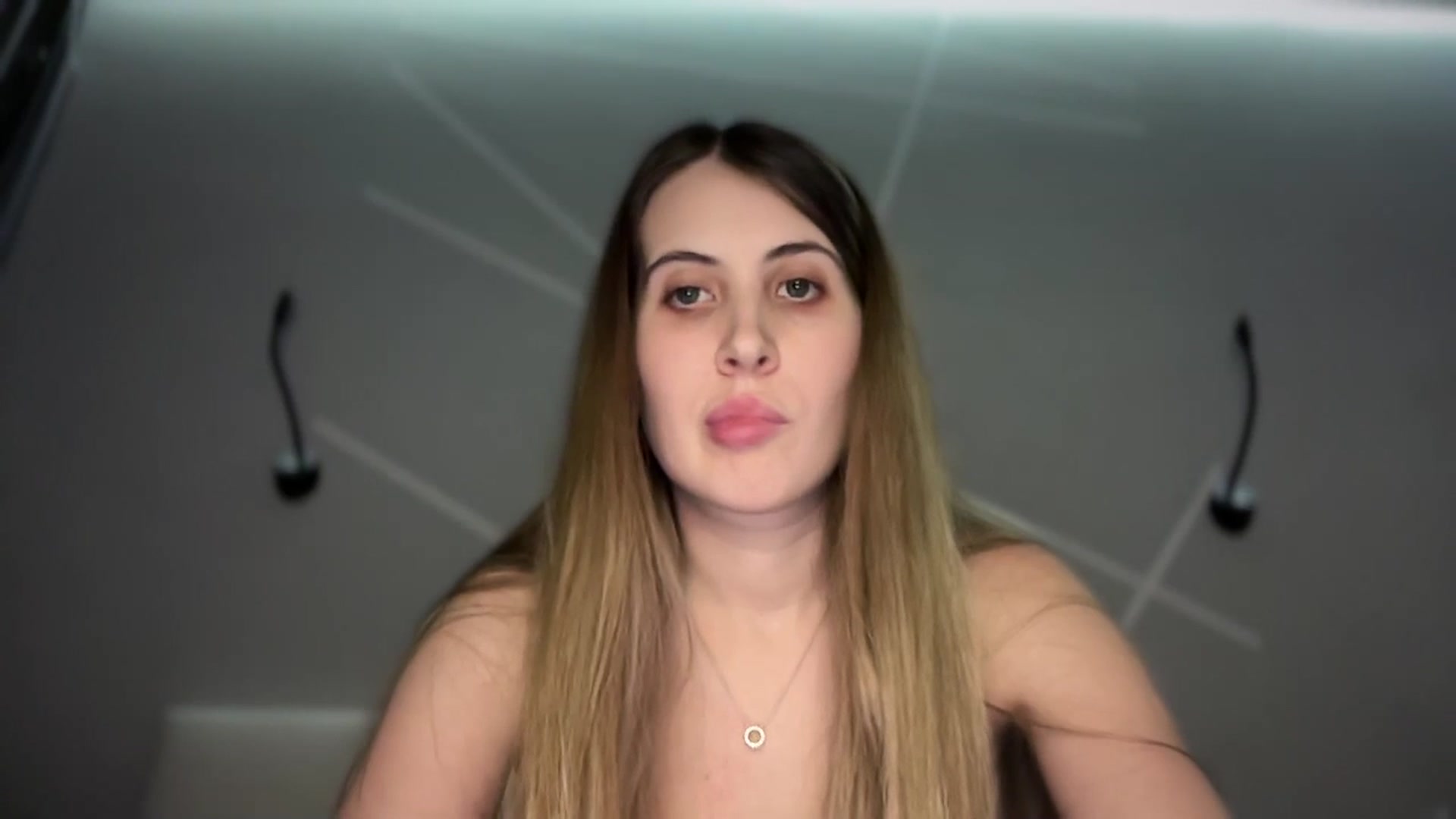 Gallery image thumbnail from MarryCox's myfreecams stream on, 01/31/2025, 14:05 image 14 of 20