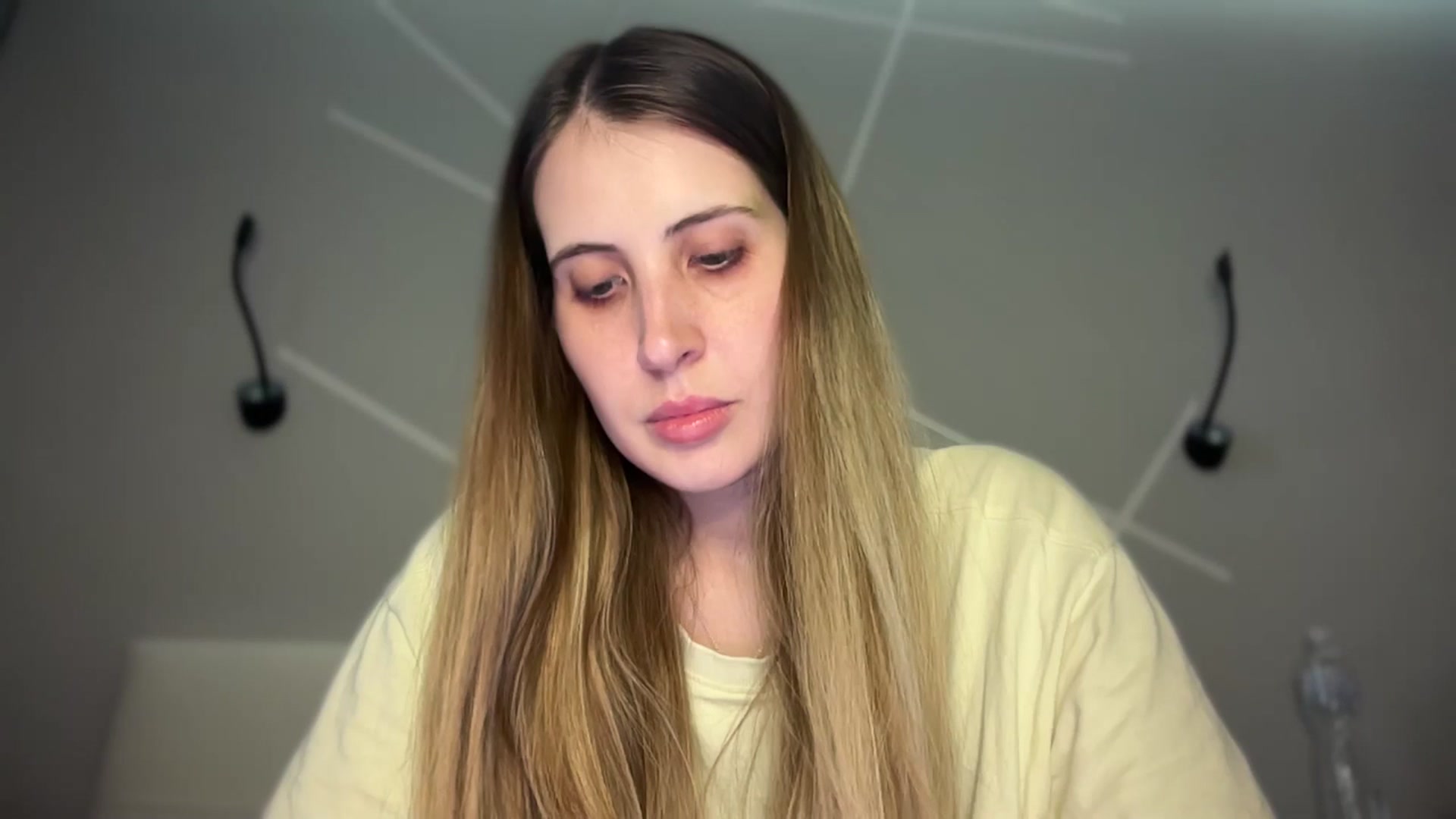 Gallery image thumbnail from MarryCox's myfreecams stream on, 04/10/2025, 14:01 image 9 of 20