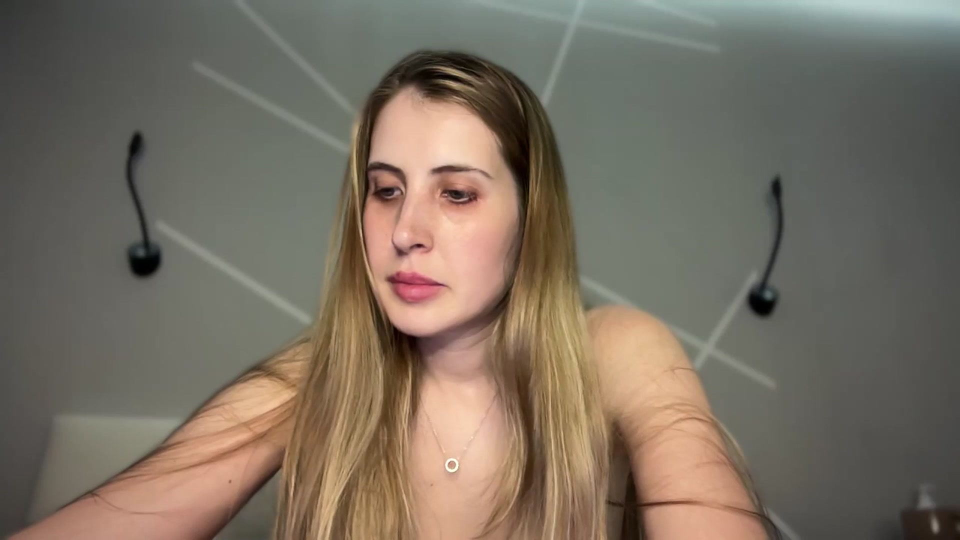 Gallery image thumbnail from MarryCox's myfreecams stream on, 04/25/2025, 14:33 image 19 of 20