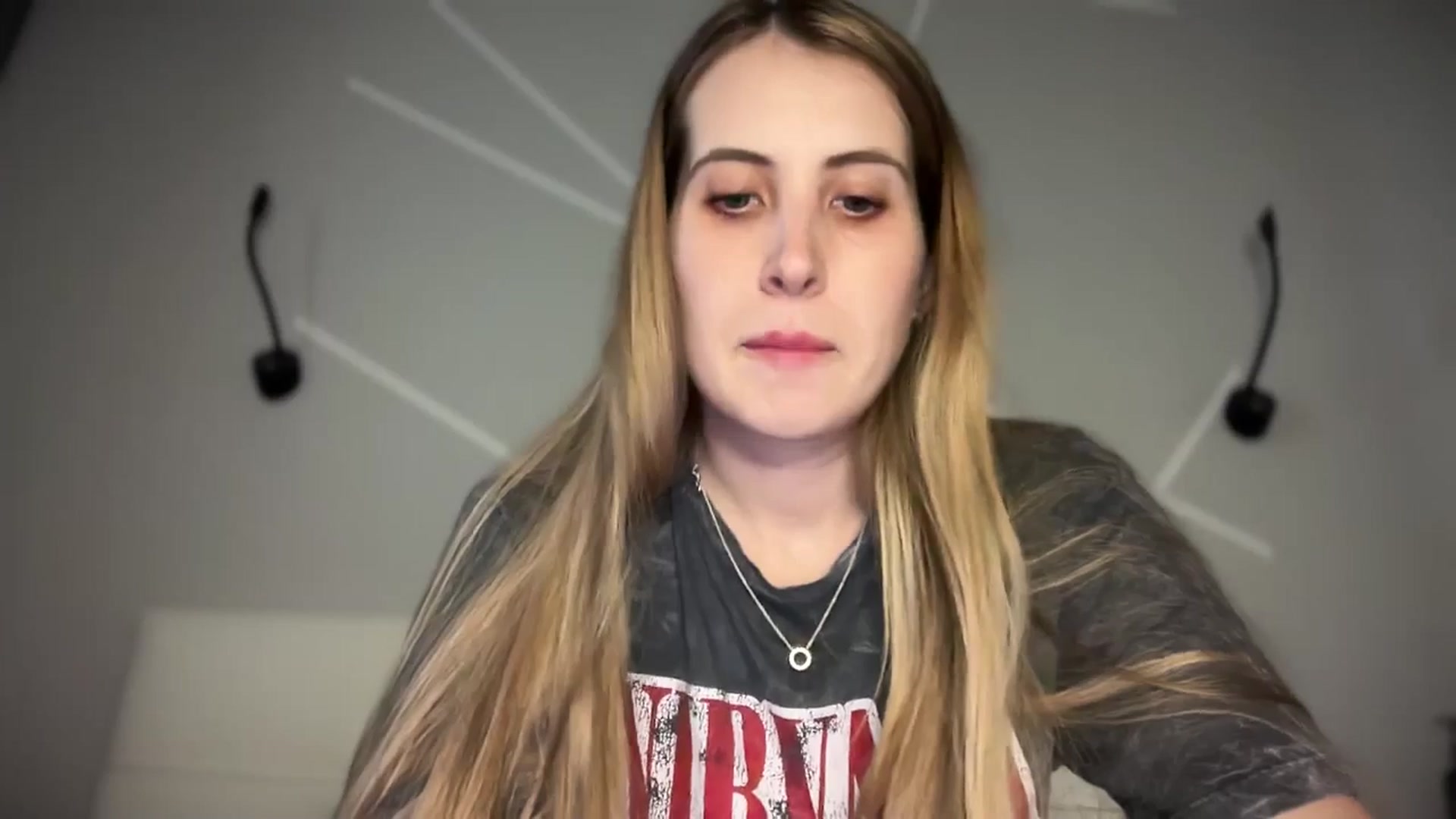 Gallery image thumbnail from MarryCox's myfreecams stream on, 04/28/2025, 14:51 image 8 of 20