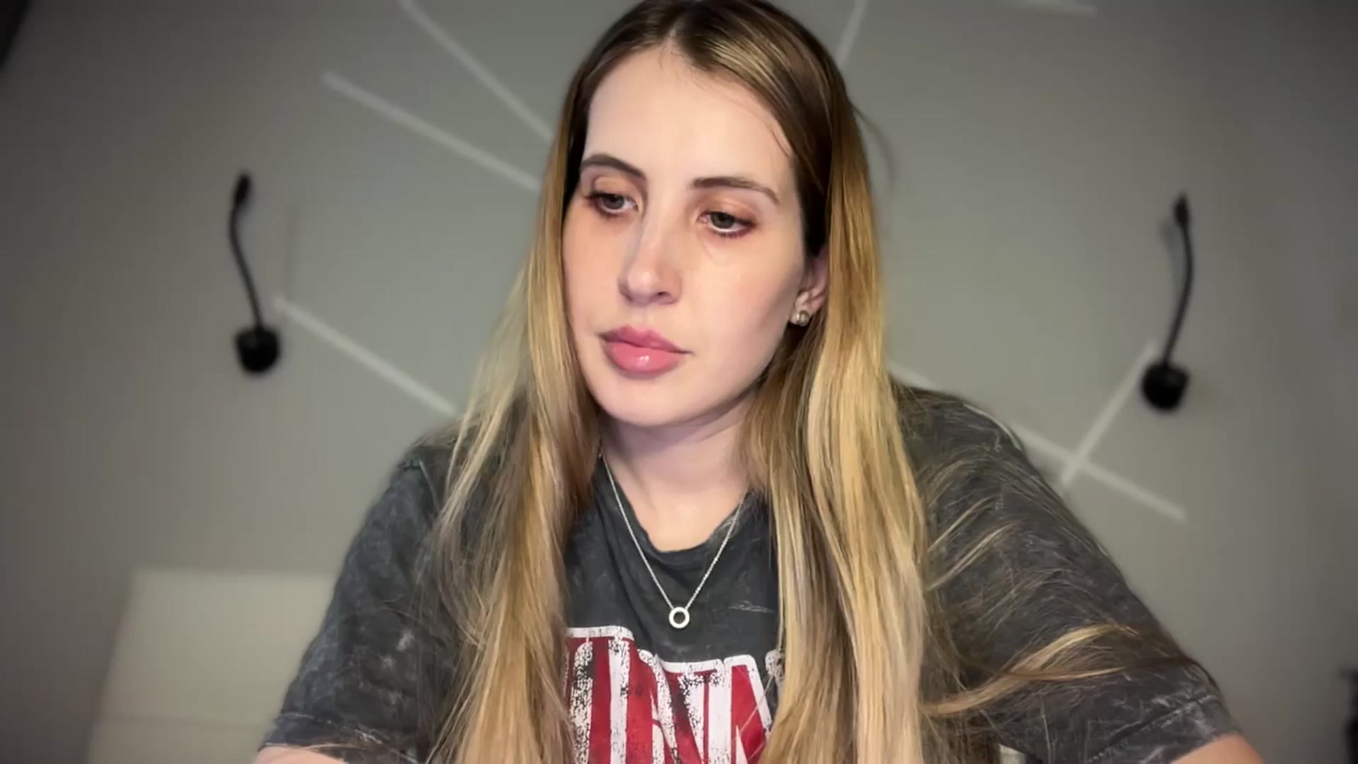 Gallery image thumbnail from MarryCox's myfreecams stream on, 04/28/2025, 14:51 image 9 of 20