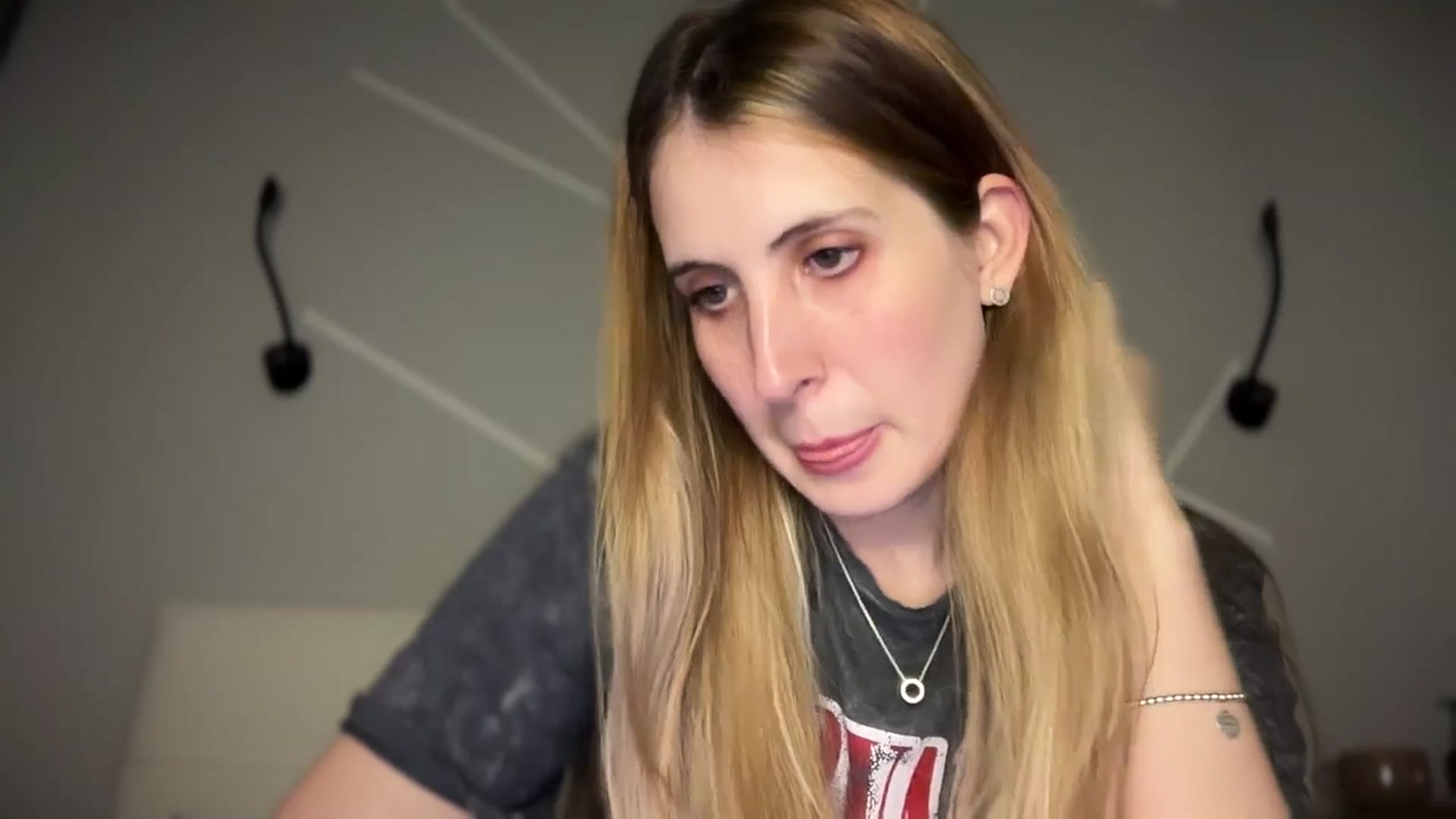 Gallery image thumbnail from MarryCox's myfreecams stream on, 04/29/2025, 13:03 image 20 of 20