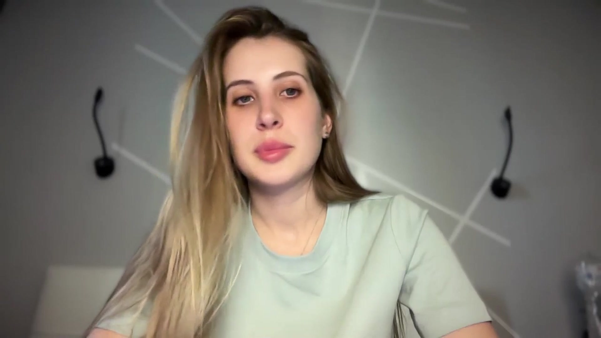 Gallery image thumbnail from MarryCox's myfreecams stream on, 05/01/2025, 14:56 image 15 of 20