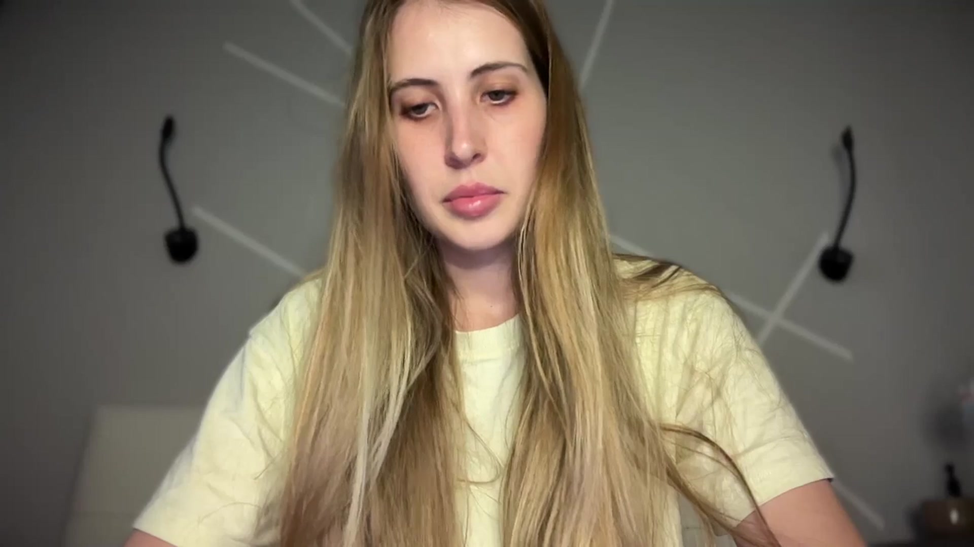 Gallery image thumbnail from MarryCox's myfreecams stream on, 05/16/2025, 13:02 image 10 of 20