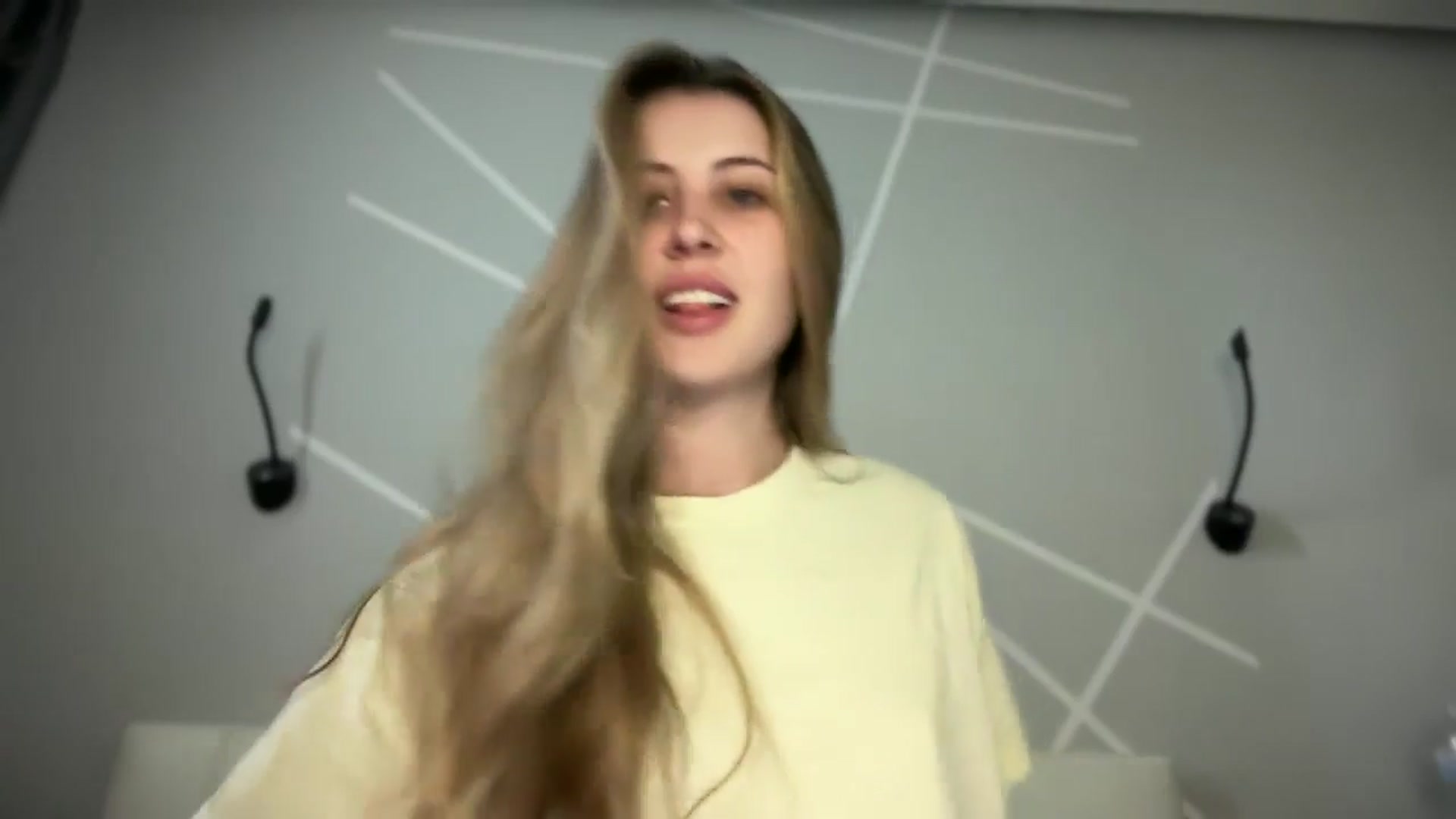 Gallery image thumbnail from MarryCox's myfreecams stream on, 06/08/2025, 08:10 image 3 of 20