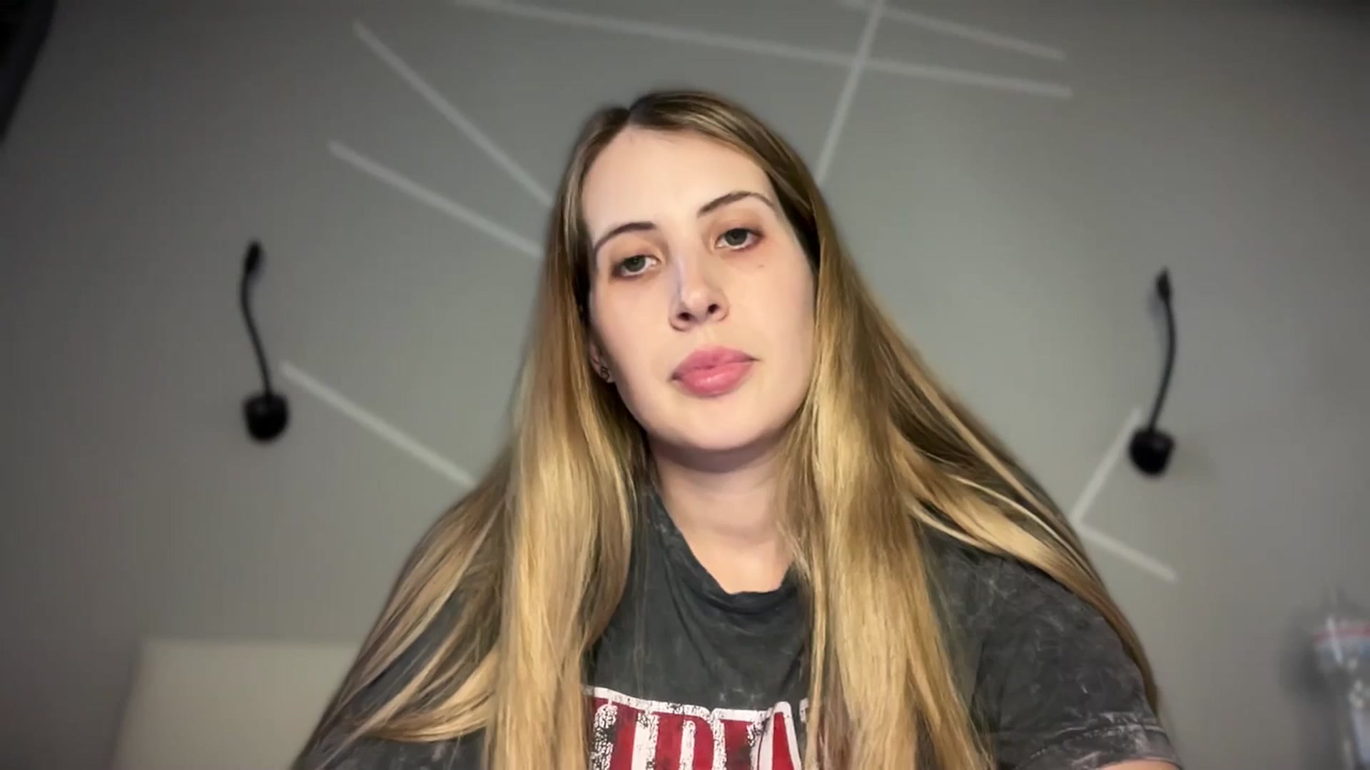 Gallery image thumbnail from MarryCox's myfreecams stream on, 06/16/2025, 14:19 image 4 of 20