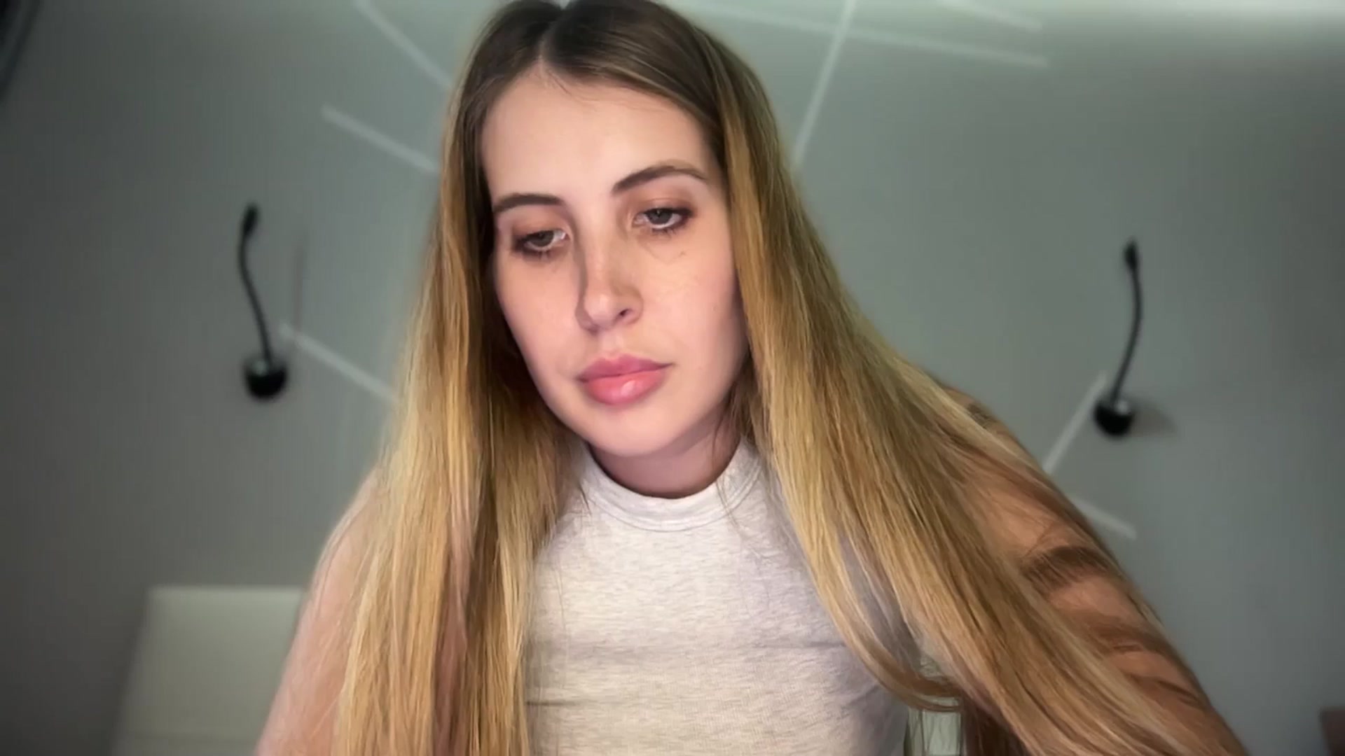 Gallery image thumbnail from MarryCox's myfreecams stream on, 06/17/2025, 14:57 image 9 of 20