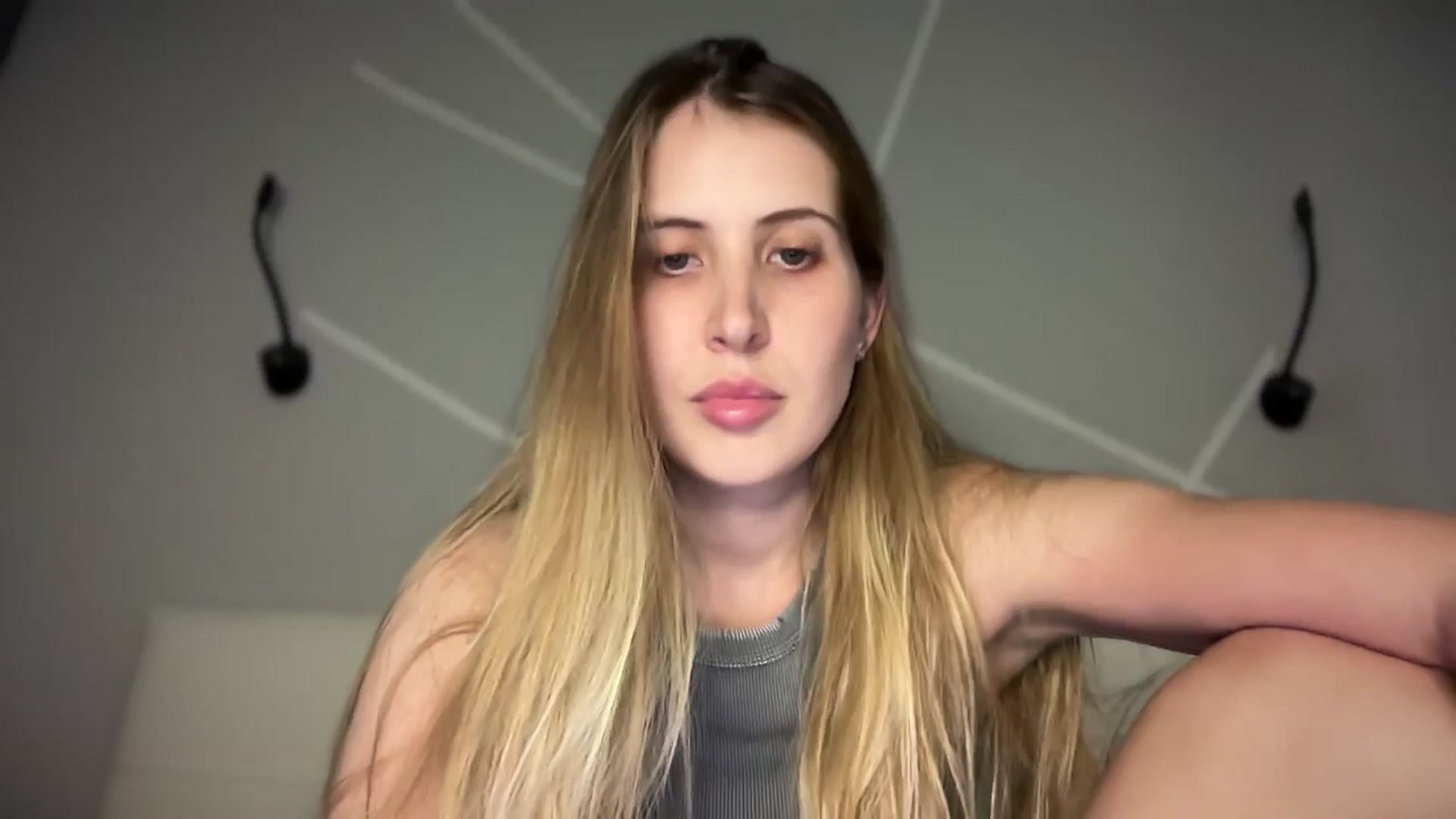 Gallery image thumbnail from MarryCox's myfreecams stream on, 06/18/2025, 14:10 image 12 of 20