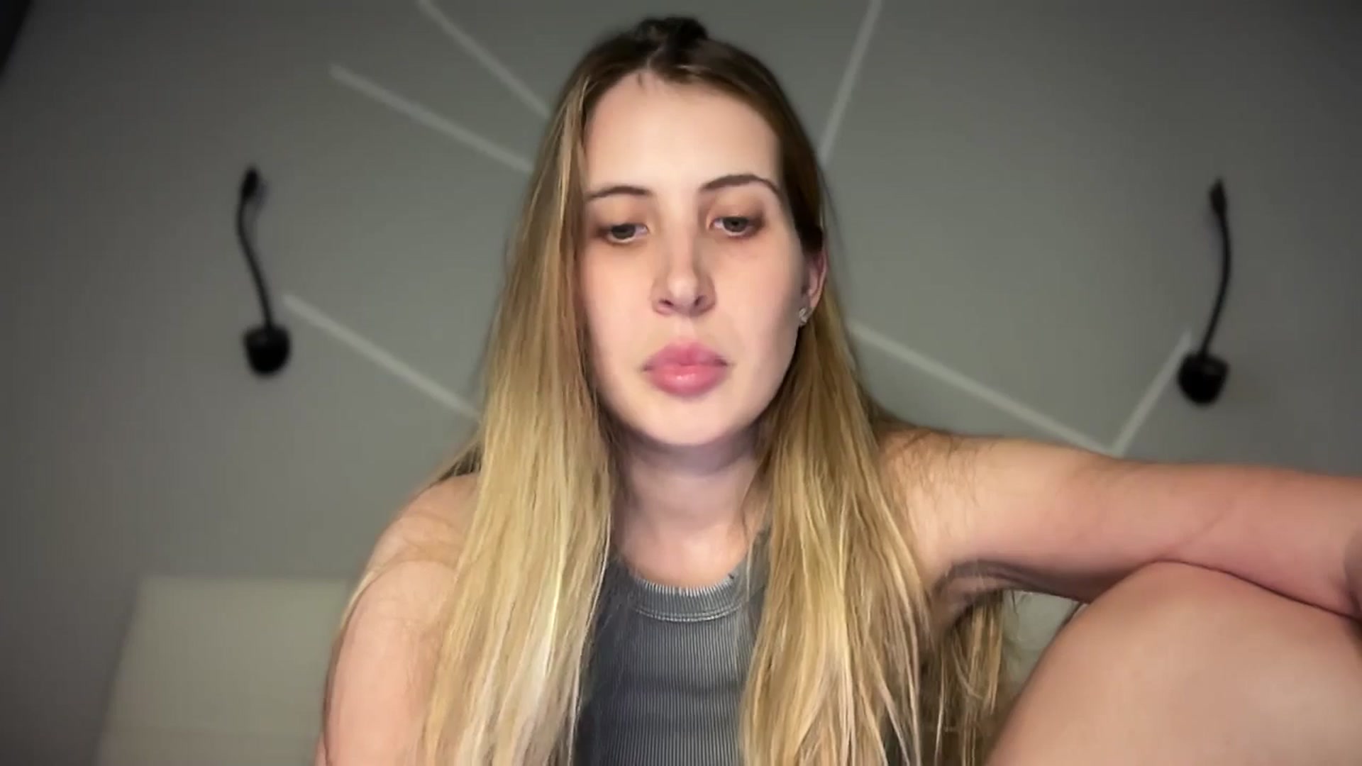 Gallery image thumbnail from MarryCox's myfreecams stream on, 06/18/2025, 14:10 image 11 of 20