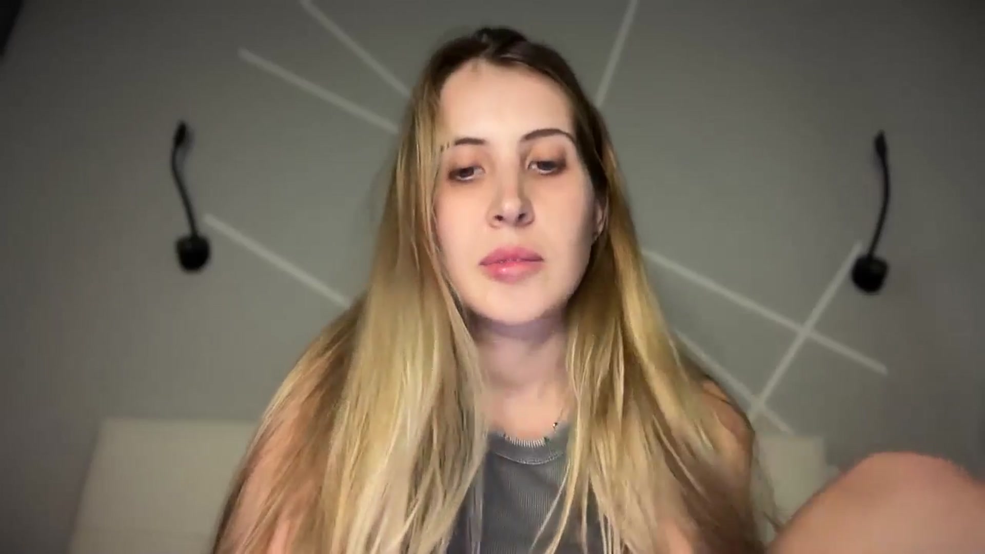 Gallery image thumbnail from MarryCox's myfreecams stream on, 06/18/2025, 14:10 image 13 of 20