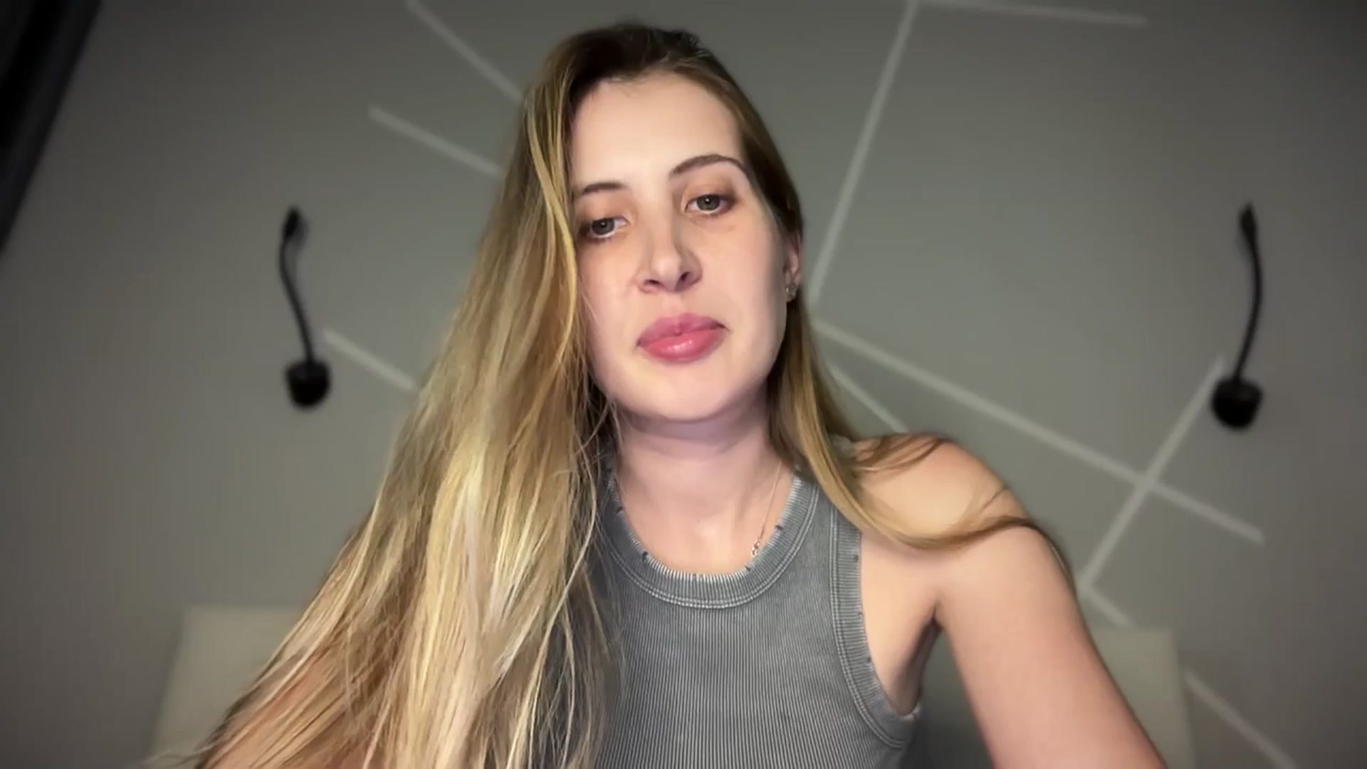 Gallery image thumbnail from MarryCox's myfreecams stream on, 06/18/2025, 14:45 image 19 of 20