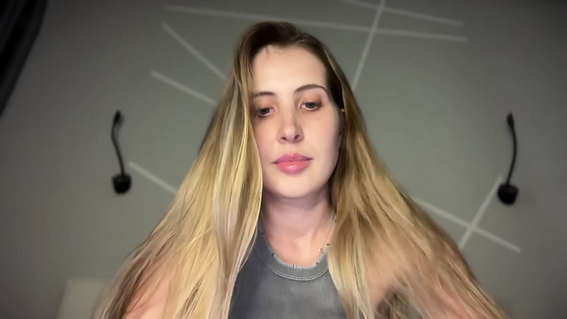 Gallery image thumbnail from MarryCox's myfreecams stream on, 06/18/2025, 14:45 image 1 of 20