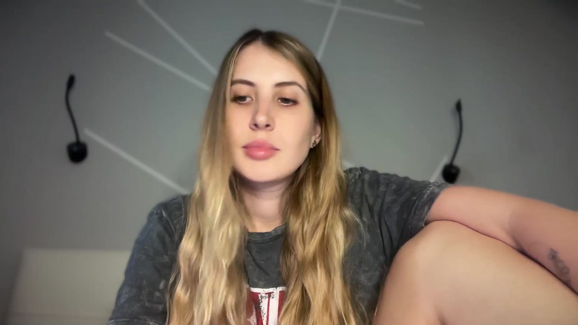 Gallery image thumbnail from MarryCox's myfreecams stream on, 06/19/2025, 14:21 image 11 of 20