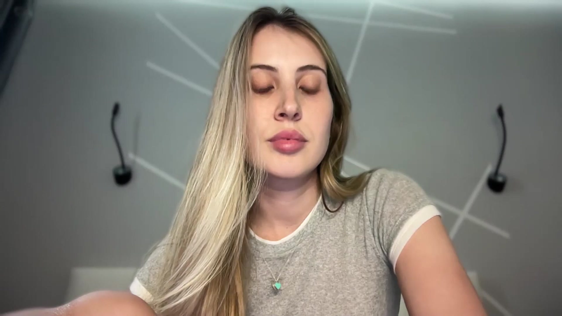 Gallery image thumbnail from MarryCox's myfreecams stream on, 06/25/2025, 13:52 image 9 of 20