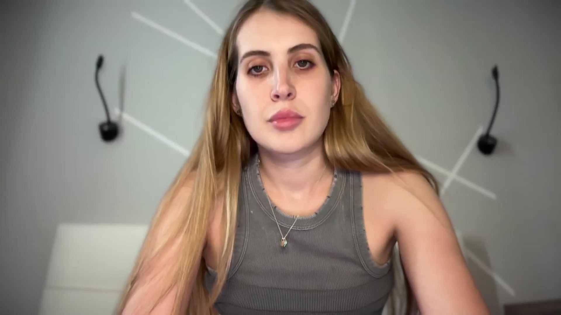 Gallery image thumbnail from MarryCox's myfreecams stream on, 06/26/2025, 12:53 image 8 of 20